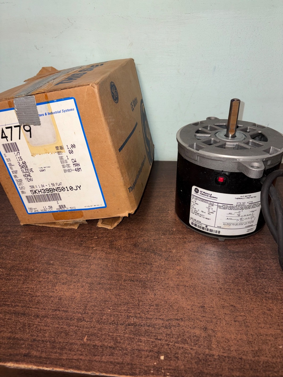 NEW GENERAL ELECTRIC 5KH39BN5010JY 4779 OIL BURNER MOTOR  S1