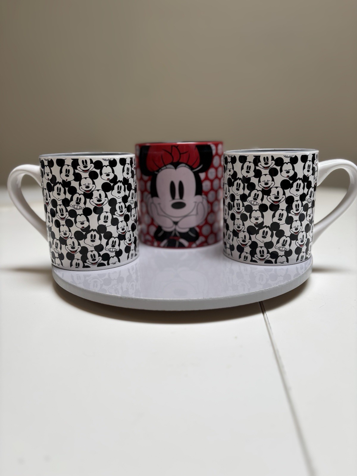 Lot of 3 Disney mugs (2 Mickey and 1 big Minnie)