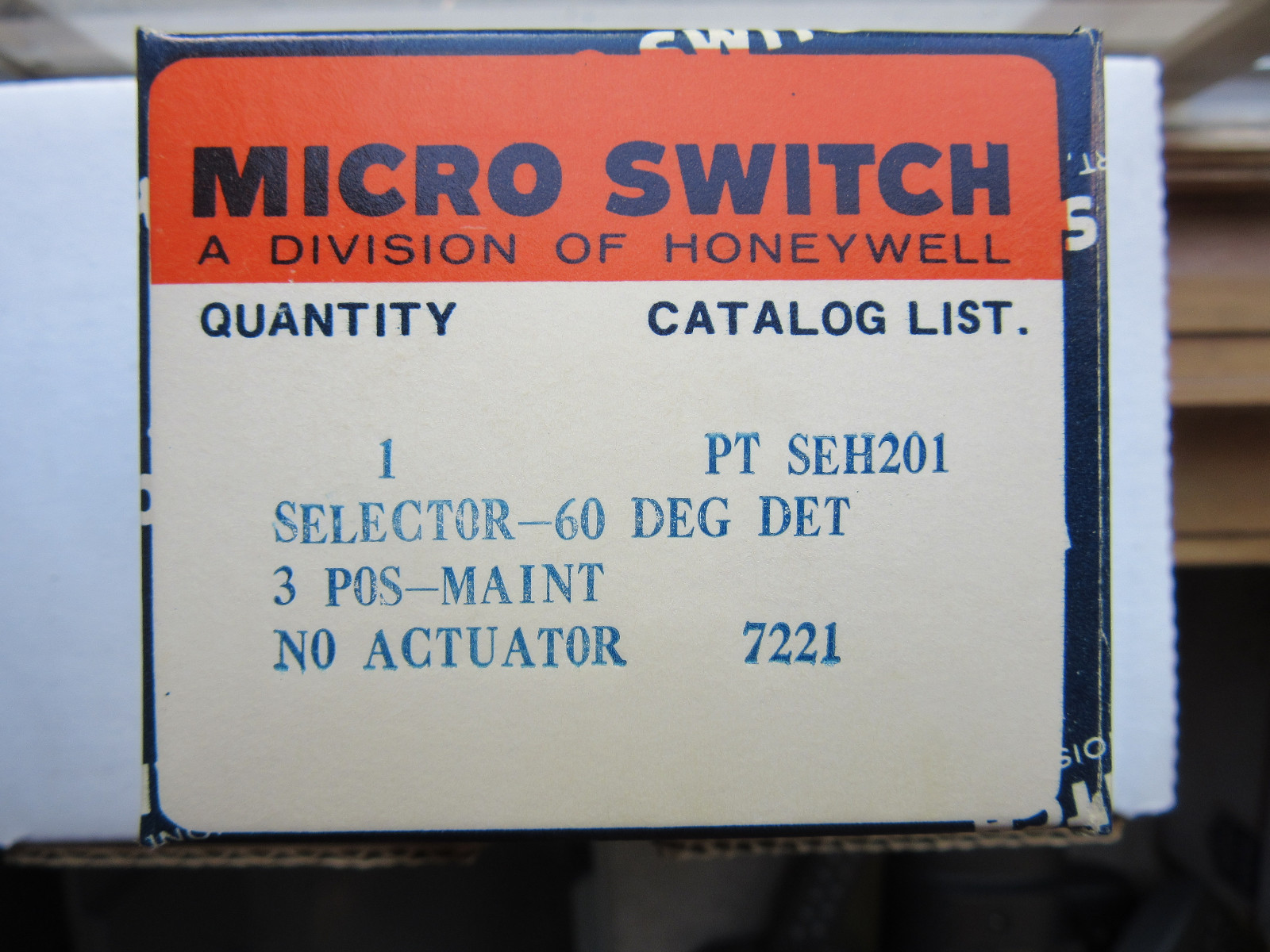 Honeywell / Micro Switch PTSEH201 Selector Switch 3 Pos W/Knob NEW!!! Free Ship
