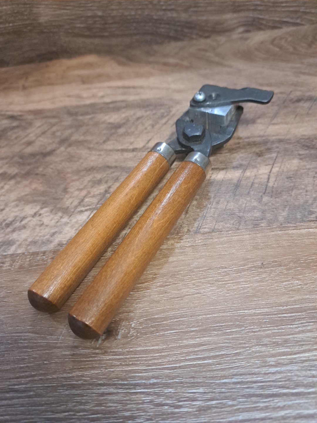 Vtg. Single Cavity Lee Bullet Mold, 358-140-swc
