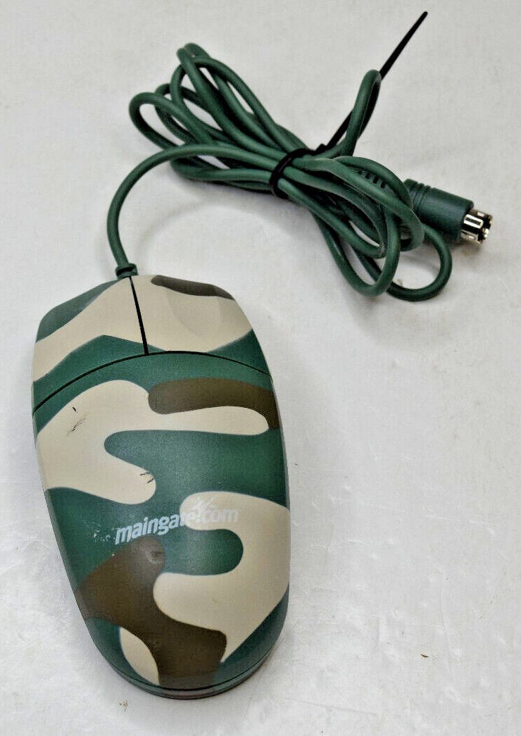 VINTAGE Maingate.com GH1085 KQ2/7010. Camo COMPUTER MOUSE 2 BUTTON WIRED