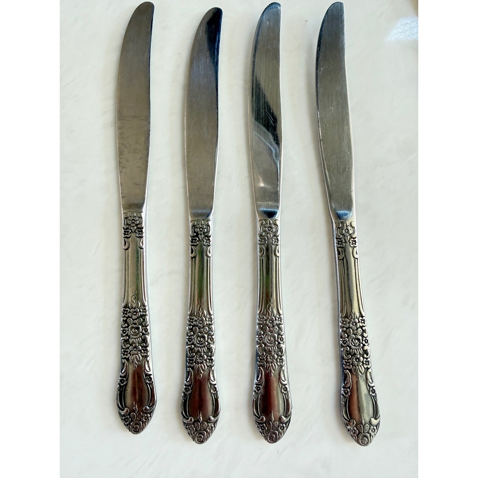 Oneida Northland Caroline Dinner Knives Set of 4 Stainless Flatware Replacement