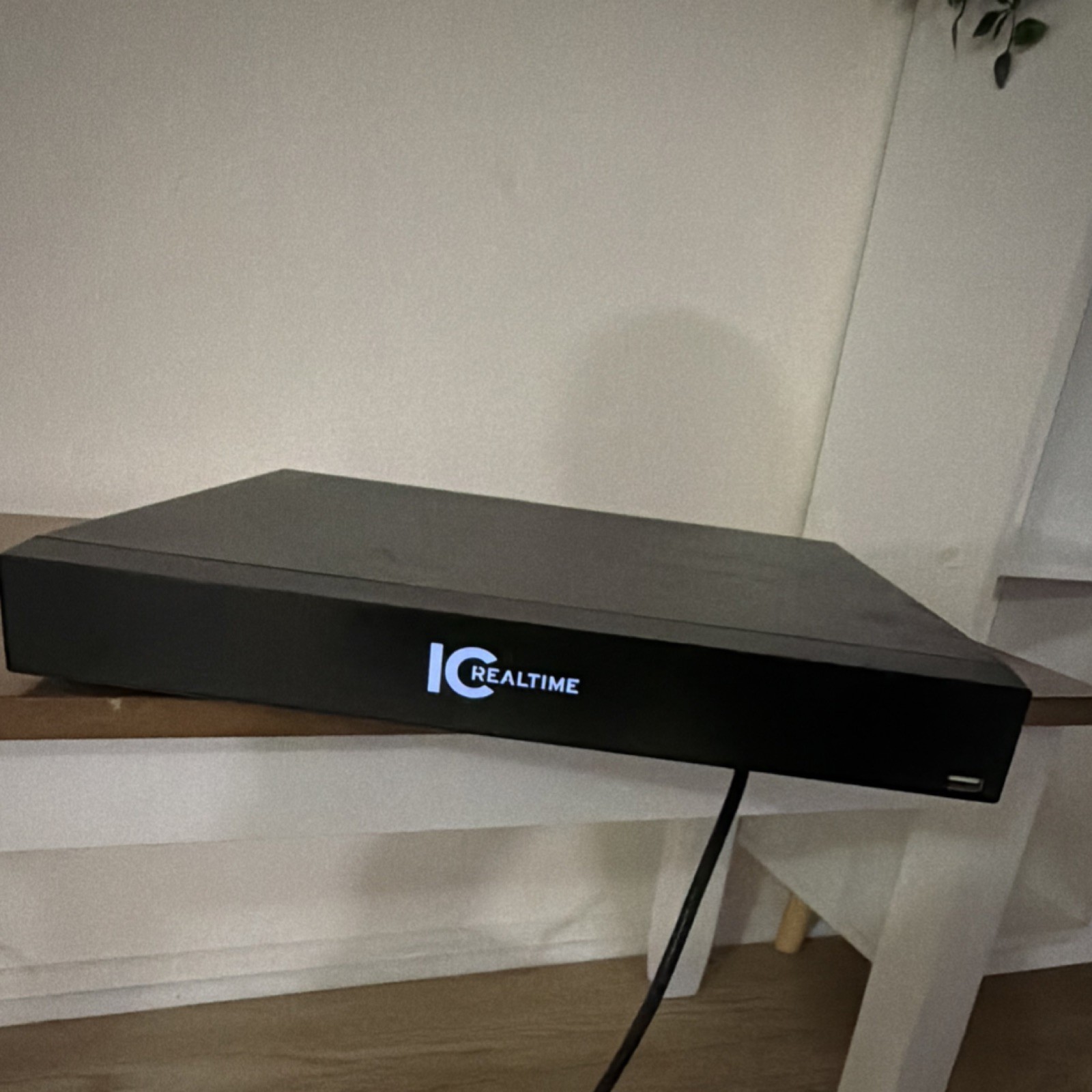 IC Realtime NVR708NS-V2 8-Channel Network Video Recorder Black Wired IP/Network