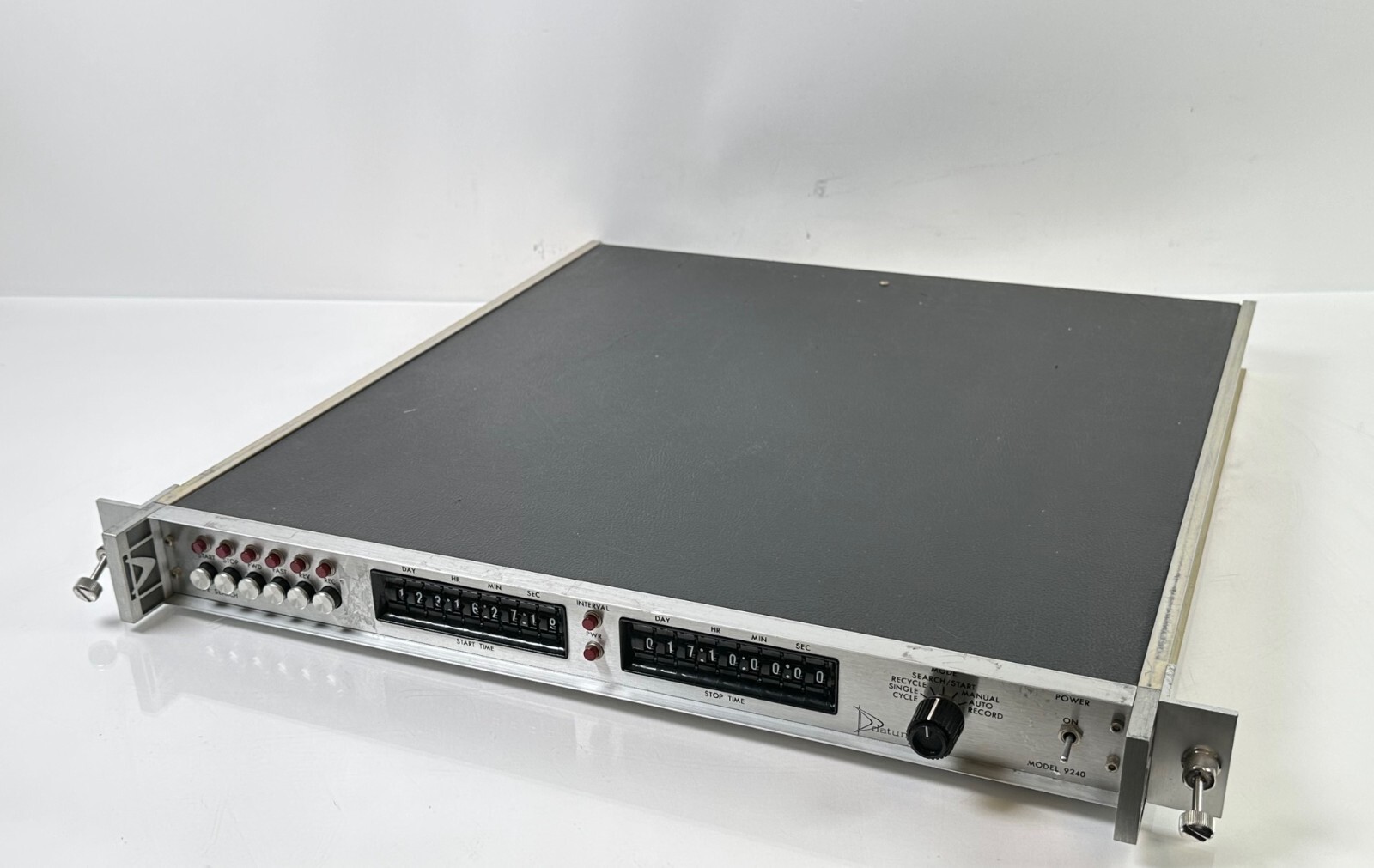 DATUM Model 9240 Tape Search & Time Control