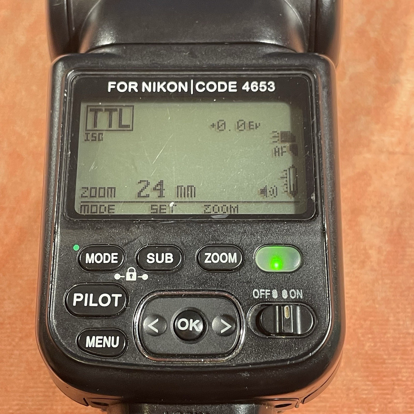 ProMaster 200SL TTL Speedlight Electronic Flash for Nikon Digital, Black (4653)