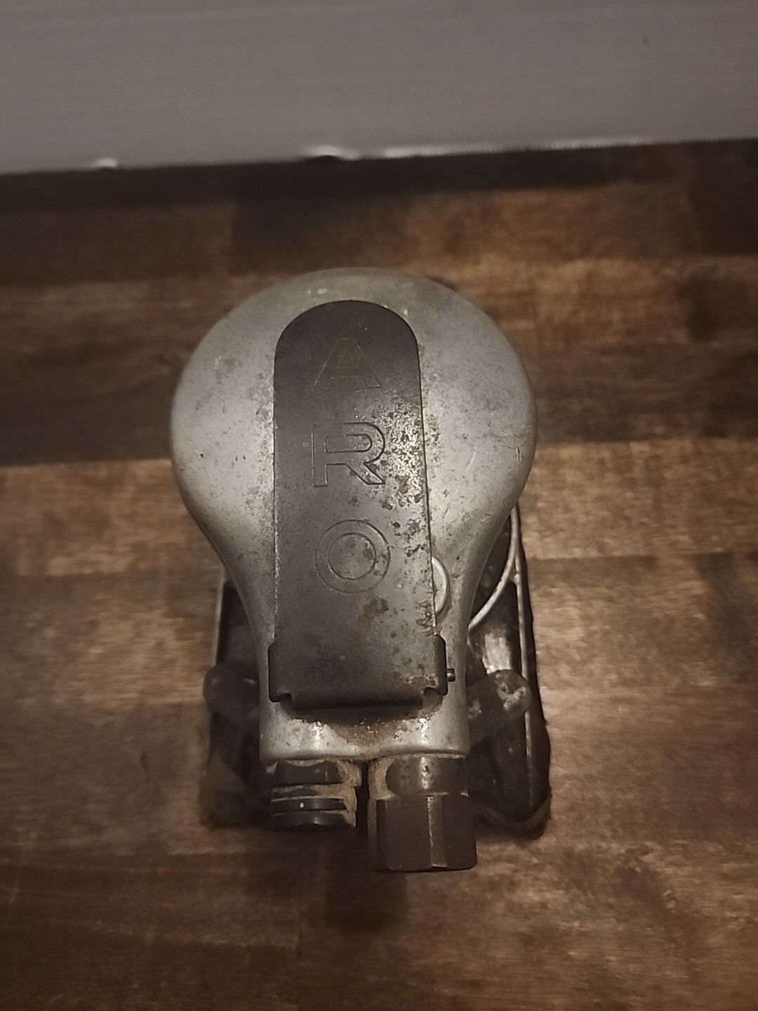 ARO Corp. Heavy Duty Central Pneumatic Orbital Hand Sander 5" Model 8448 VINTAGE