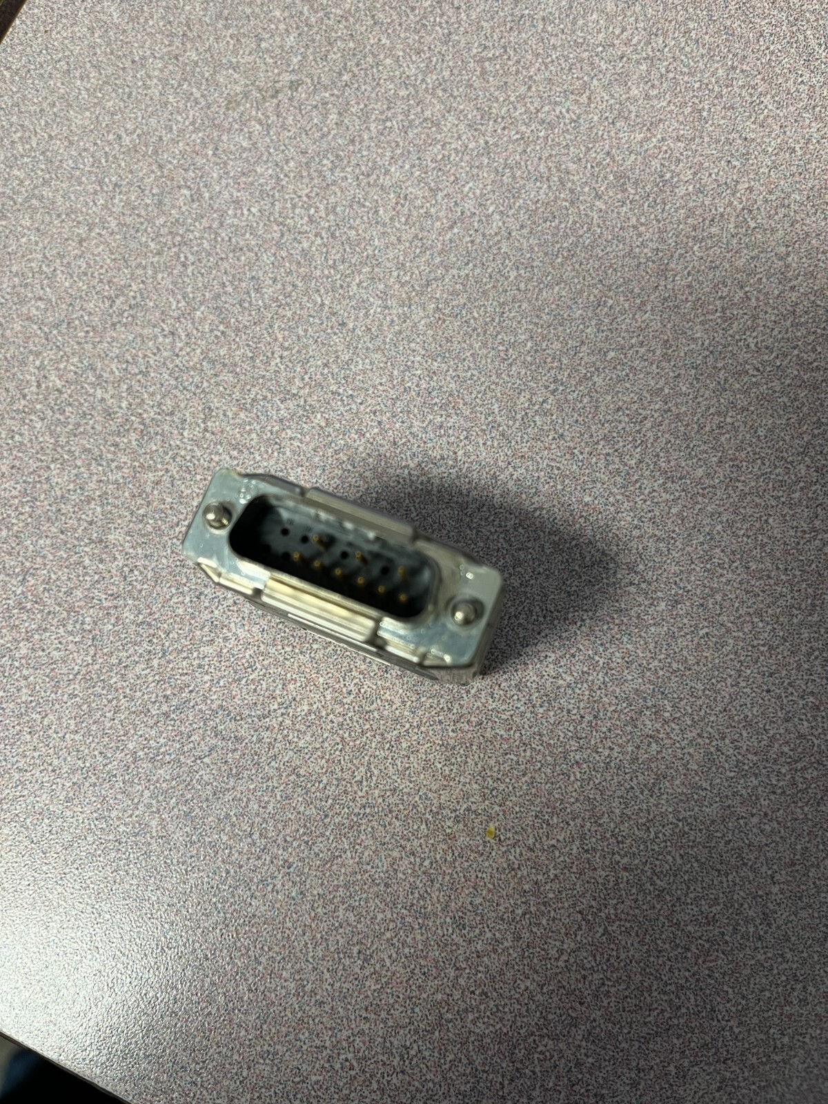 AMP VGA to 15-pin Adapter