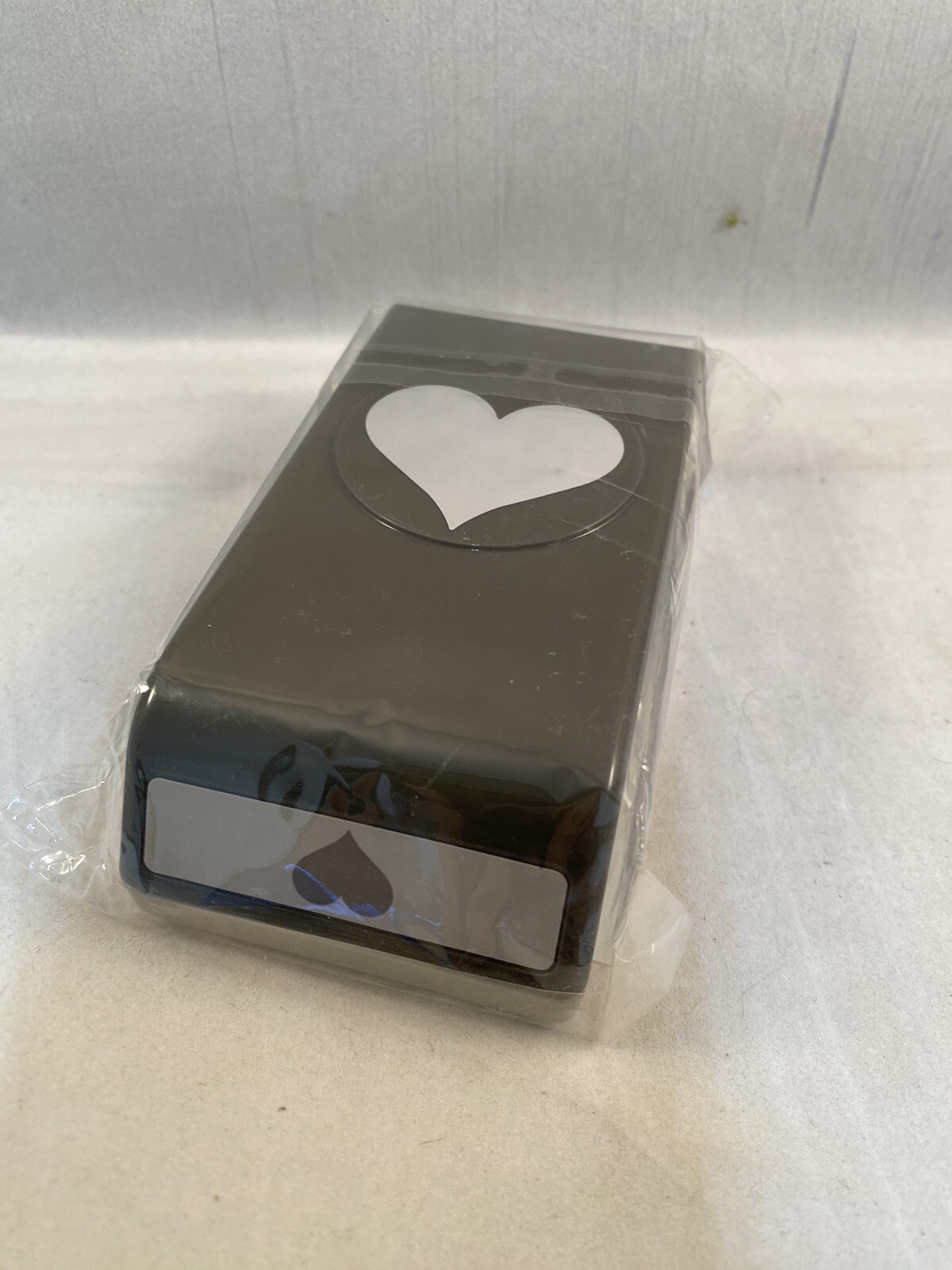 SWEETHEART Punch Stampin Up New Heart 133786