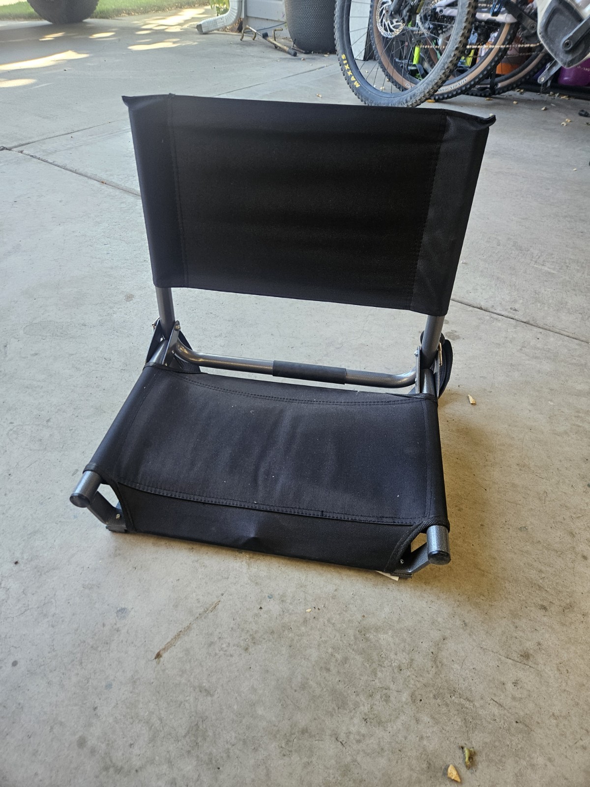 Cascade Technologies Portable Folding Bleacher Seat & Camping Chair FREE SHIP