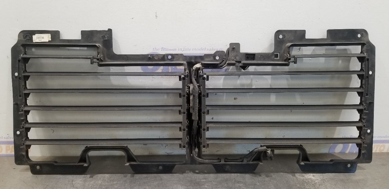 19 CHEVY SUBURBAN 1500 5.3L AIR SHUTTER ASSEMBLY