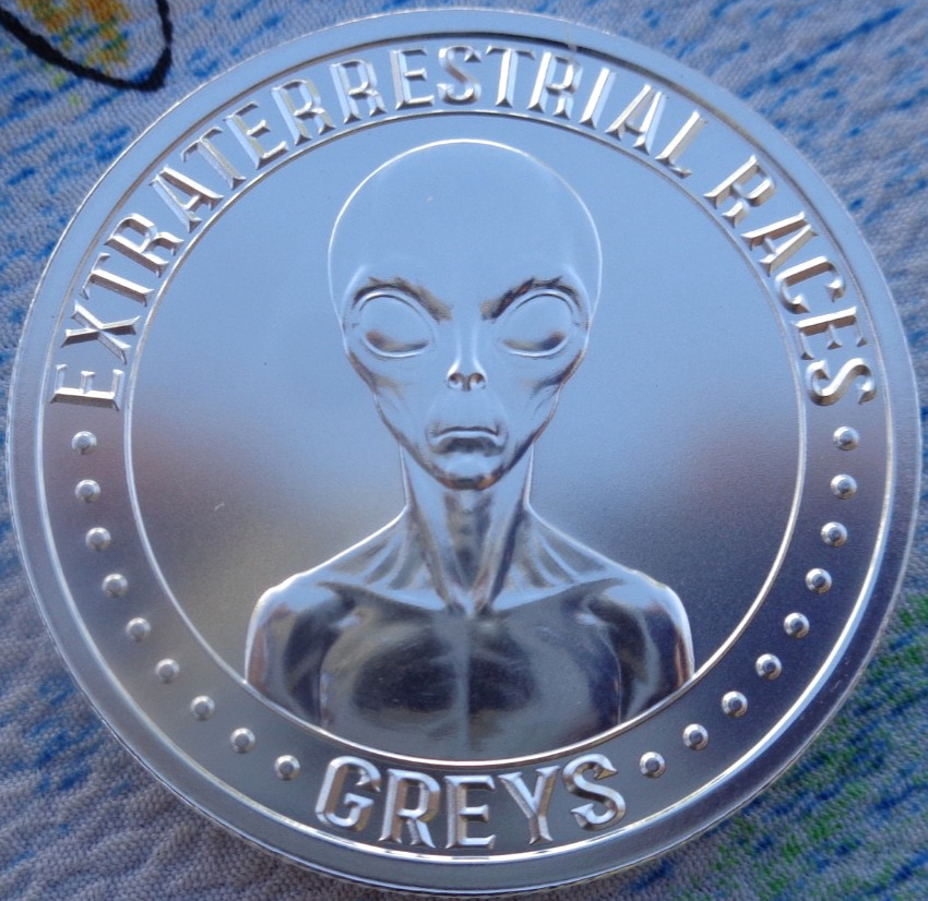 1 oz. GREYS - Extraterrestrial Races Series alien round .999 fine silver