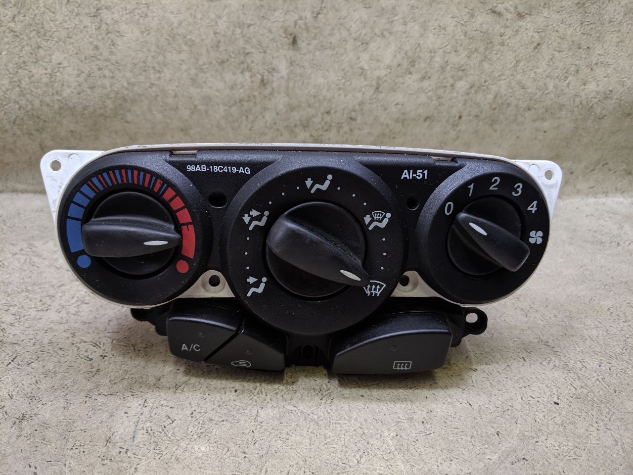 Temperature Climate Control Heater AC Switch Fits 00-07 FORD FOCUS k100-204260