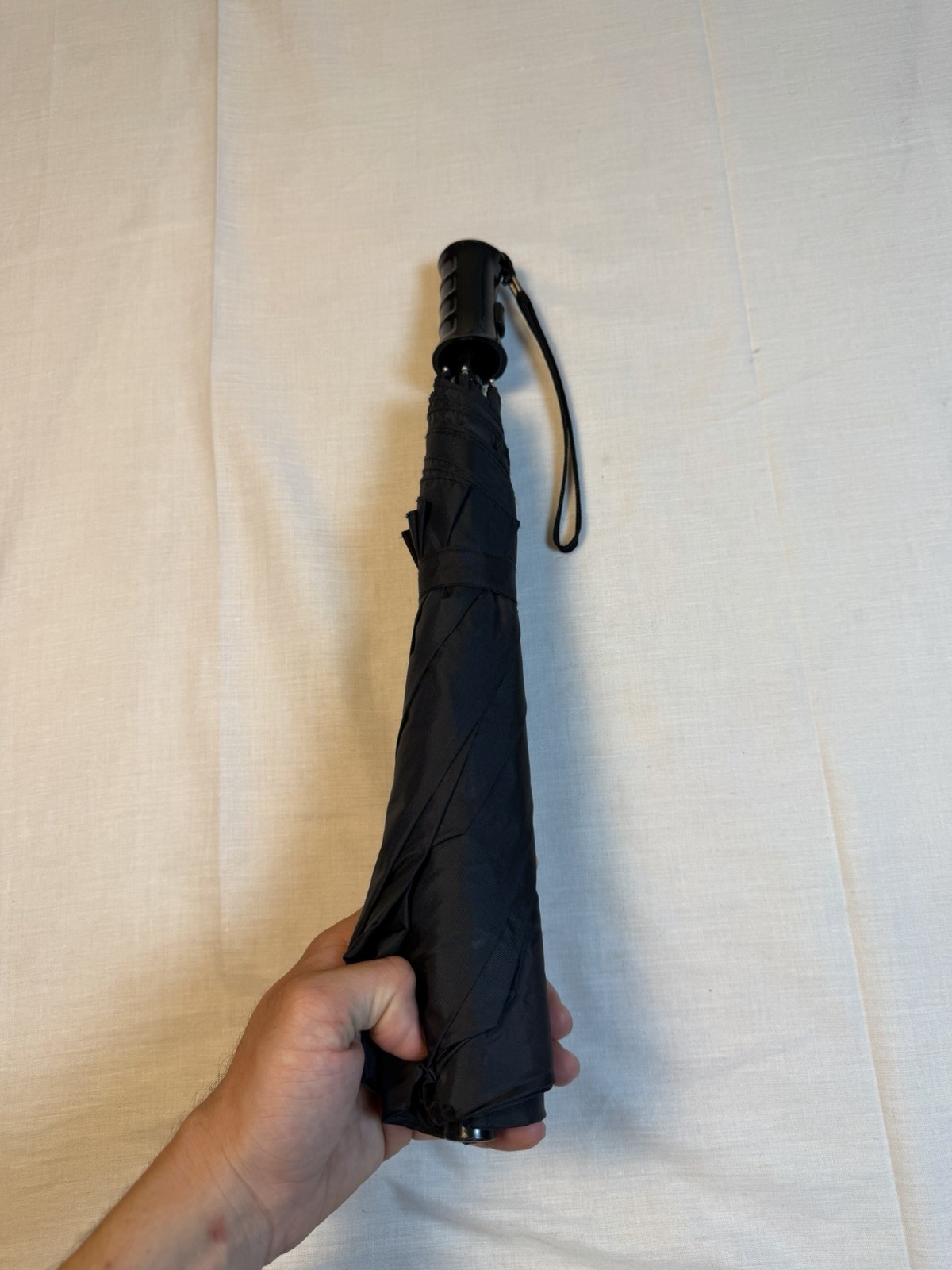 Black Solid Compact/Folding Umbrella for Unisex, 12 in Length