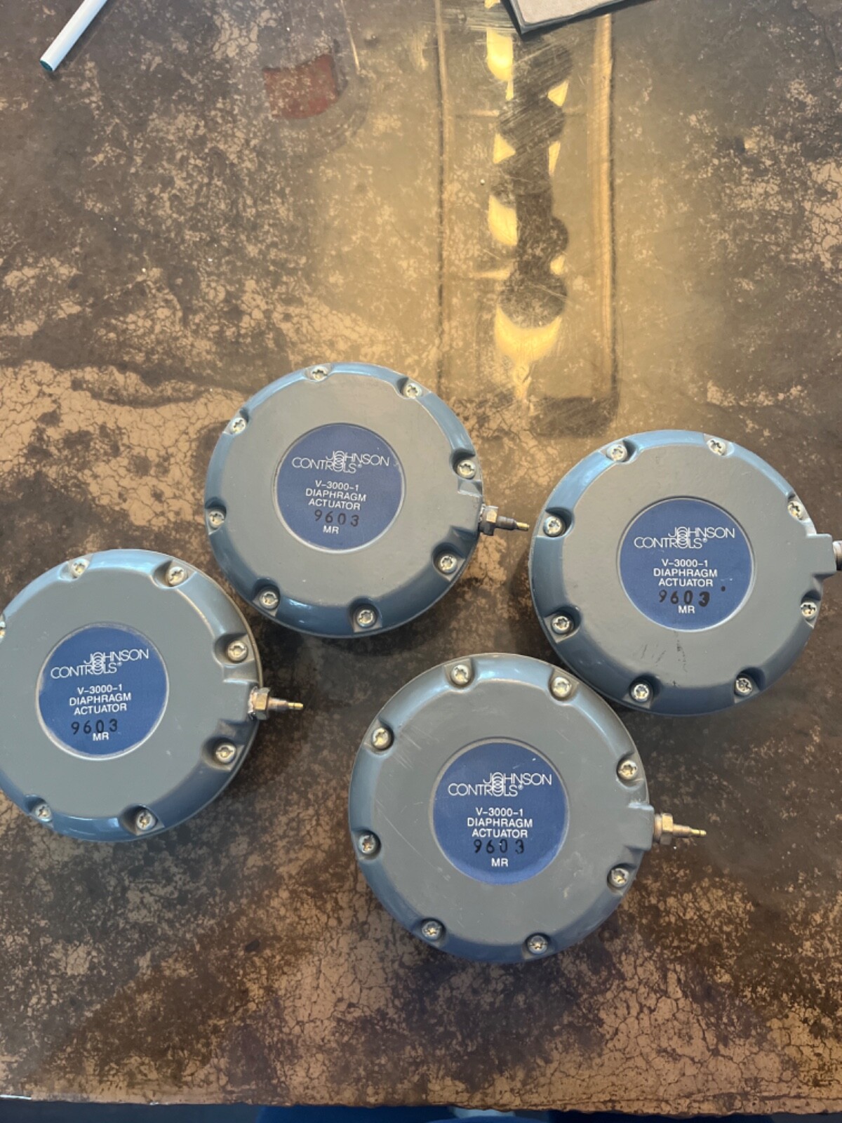 Johnson Controls pneumatic actuator