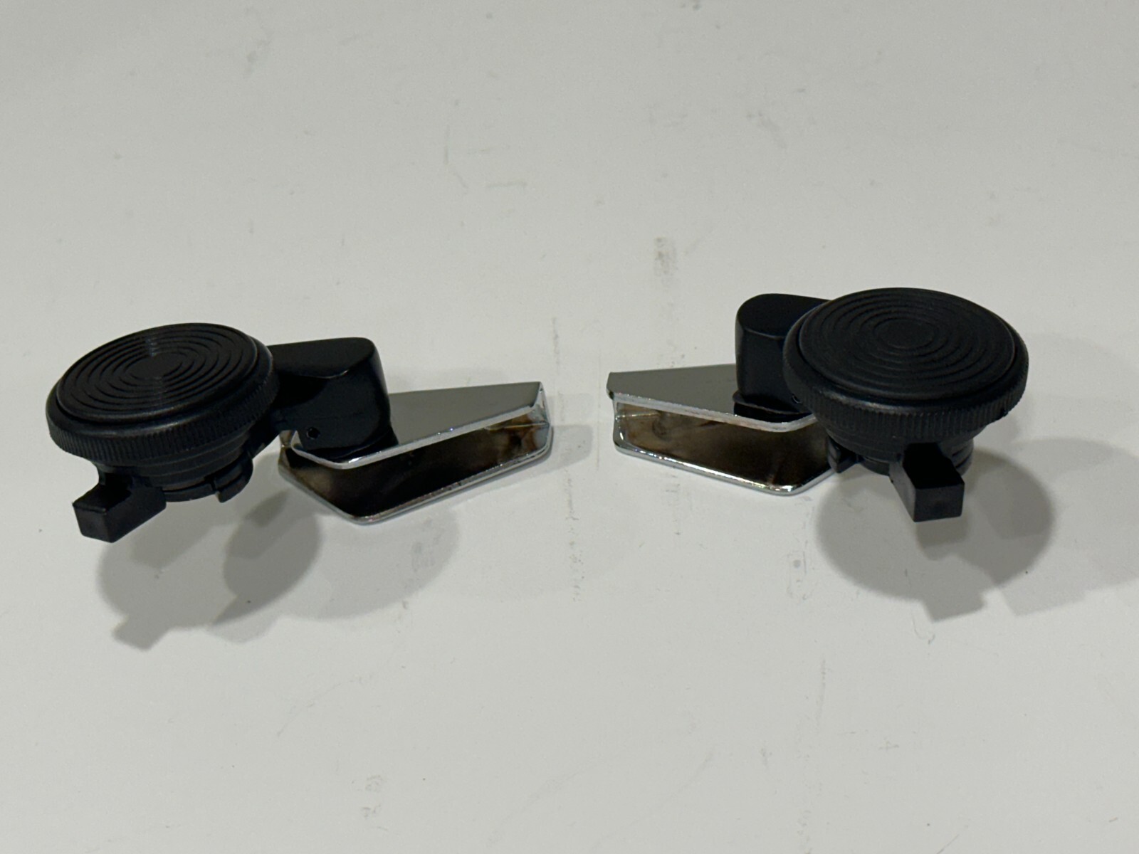 Pair VW Bug Beetle Bus T2 Black Left & Right Vent Wing Window Latch Lock 68-77