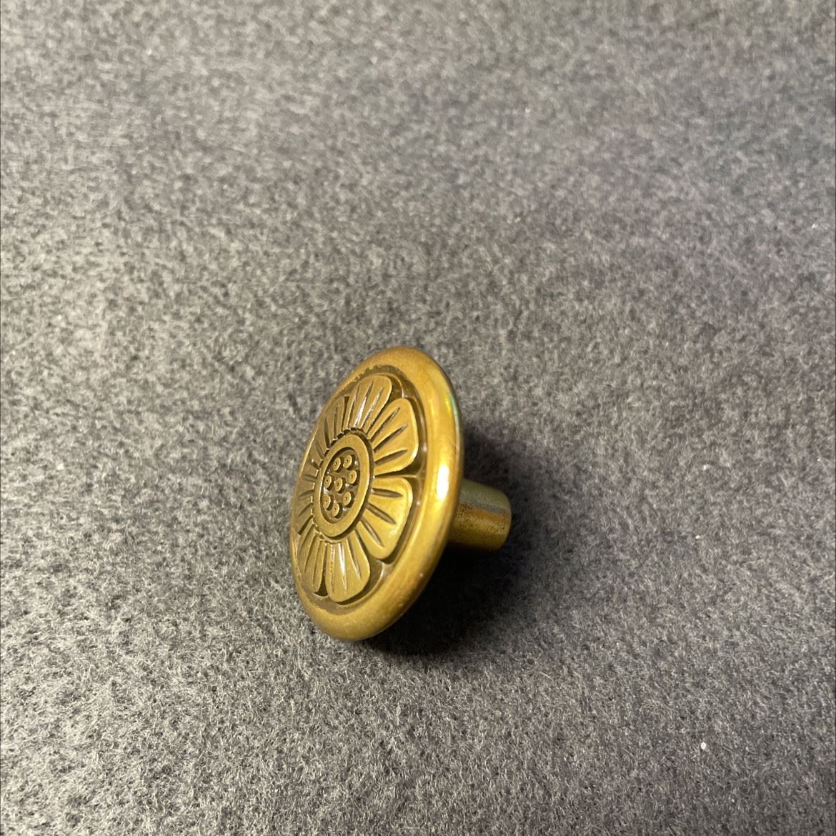 1-1/4" Round Flower Knob Lancaster