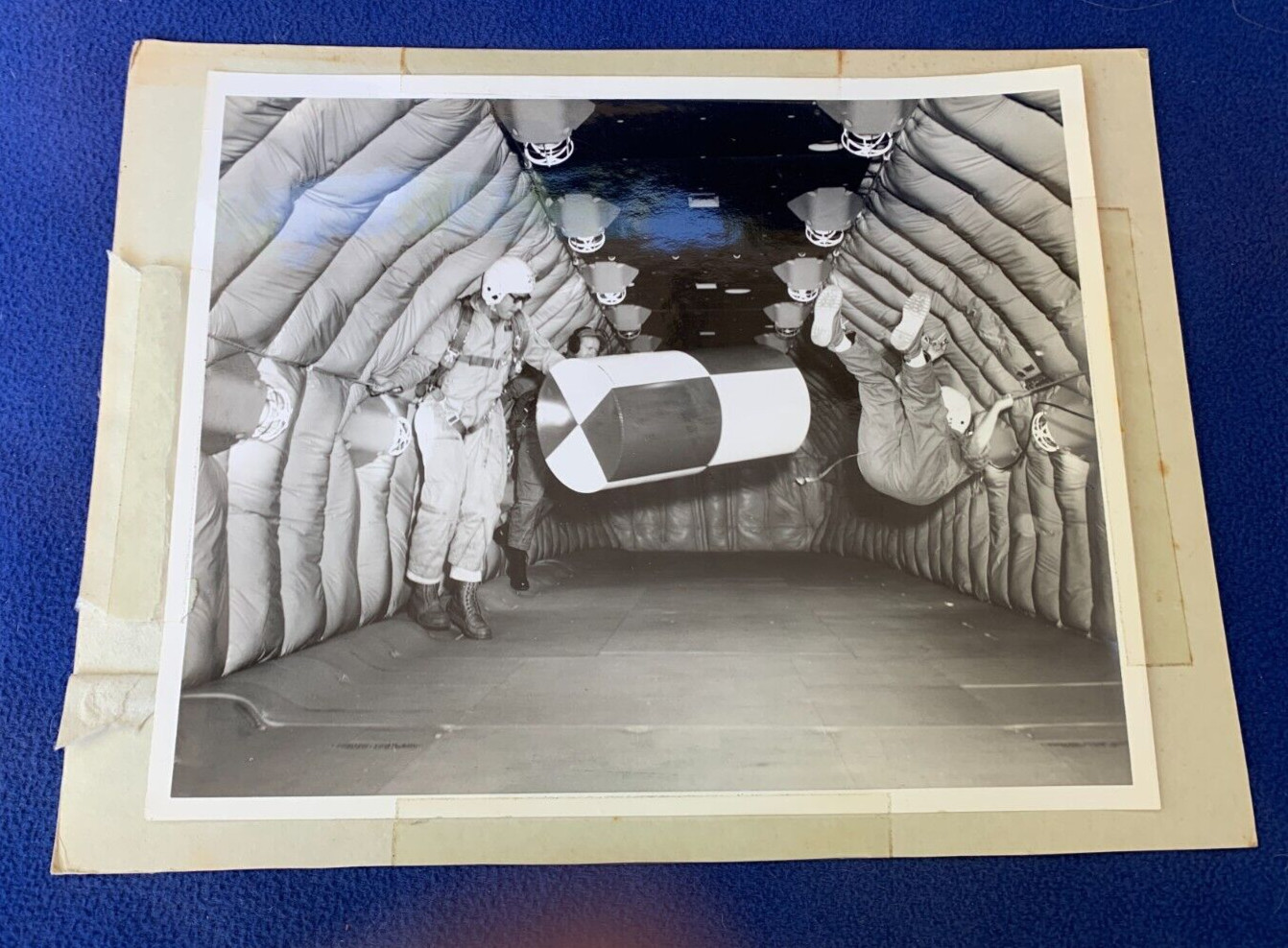 NASA real PHOTO space travel exploration FLYING SPACE LAB zero gravity FLOAT air
