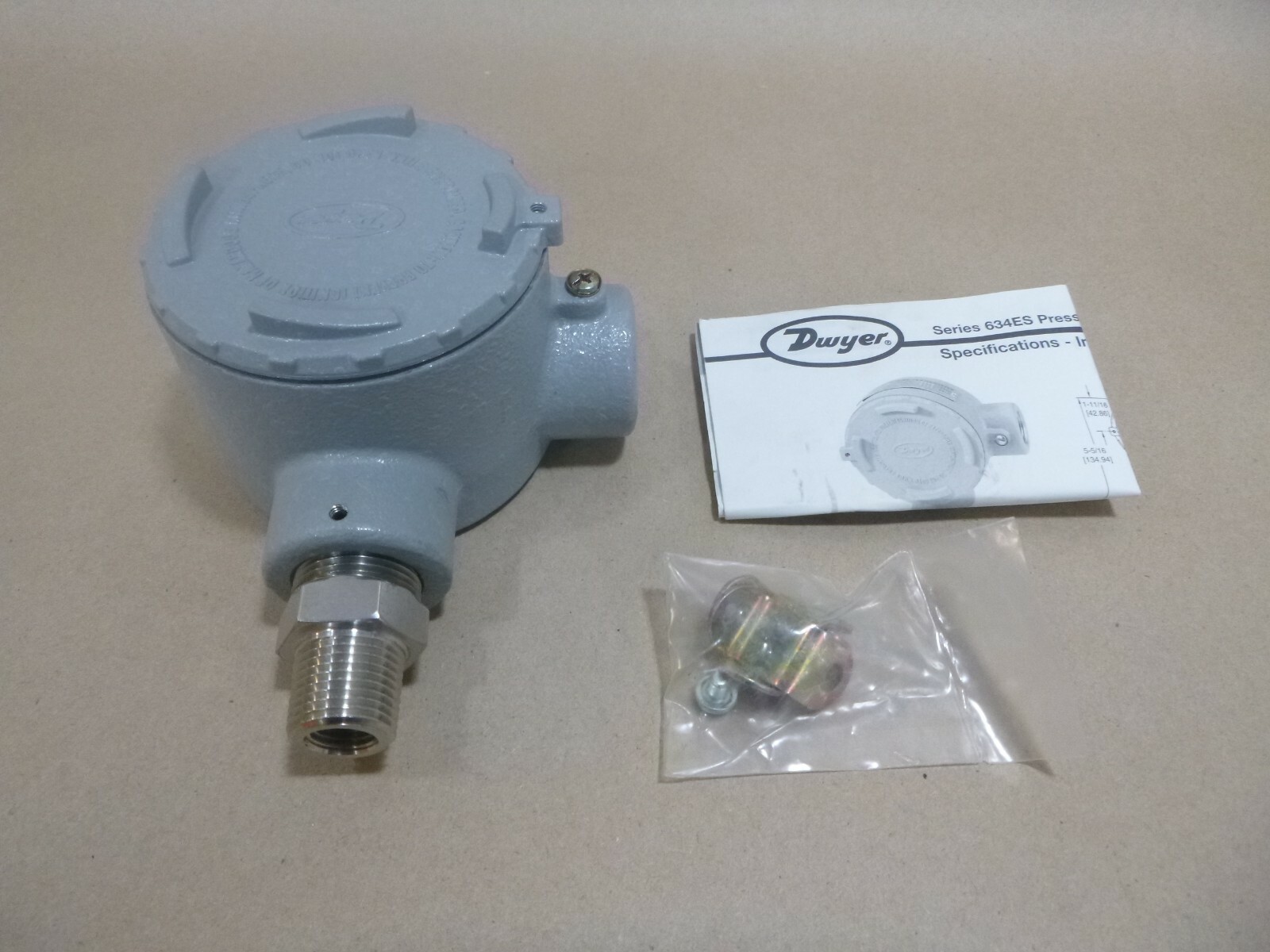 Dwyer 634ES-2 Adjustable Range Pressure Transmitter, 50-100 psi Range , USA MADE