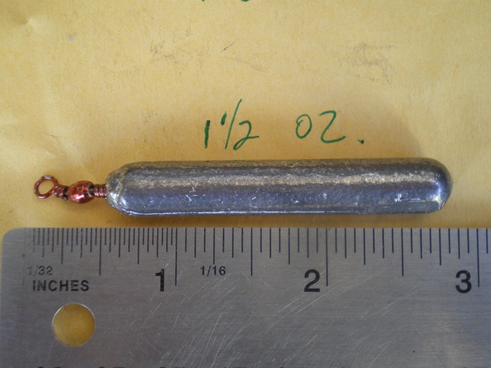 15 PCS. BOTTOM BOUNCER PENCIL SINKER 1-1/2 OZ. W/#7 RED BARREL SWIVEL