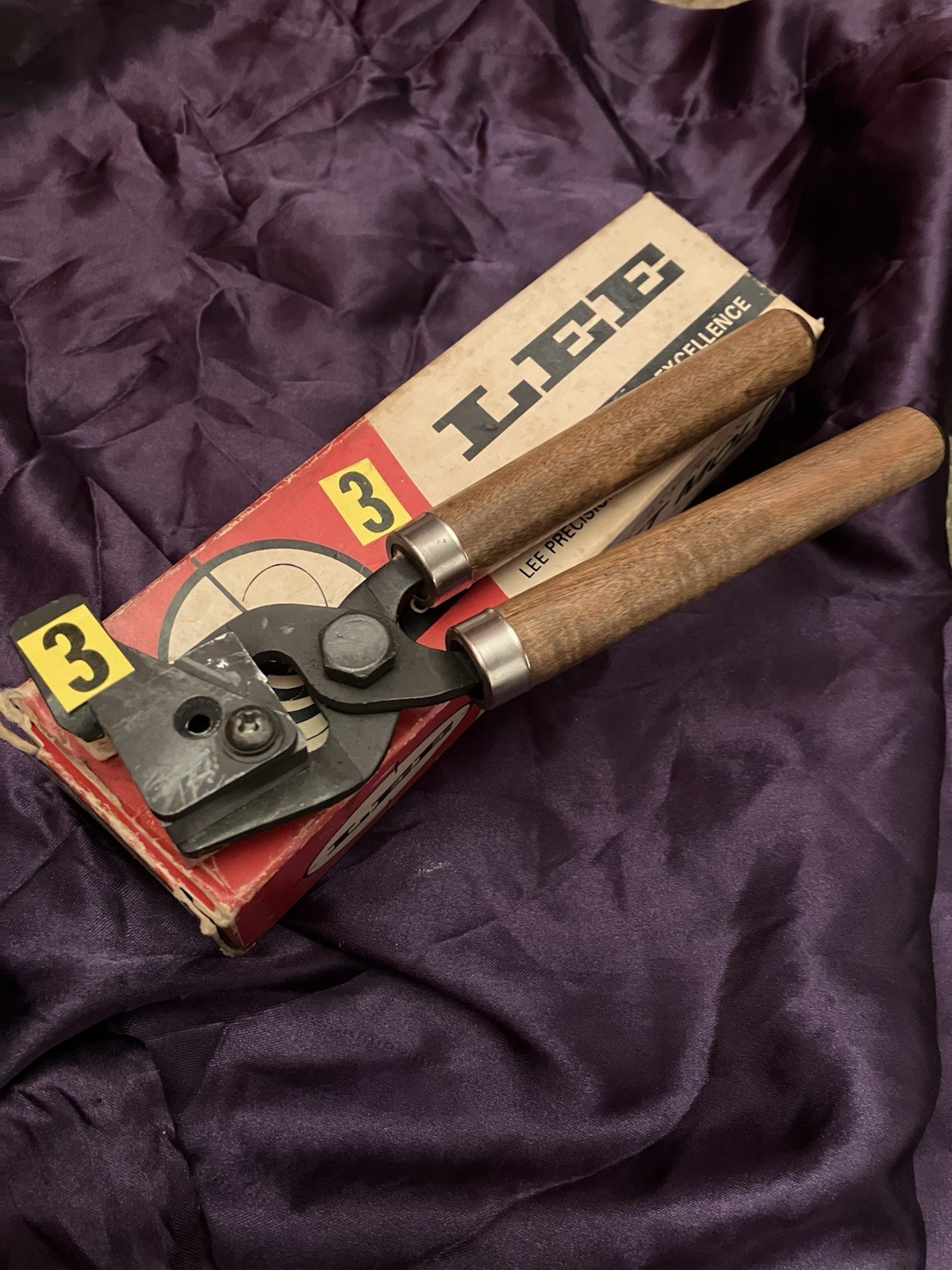 lee bullet mold Number 395-RB   .395 92 Grain Round Ball single cavity with box