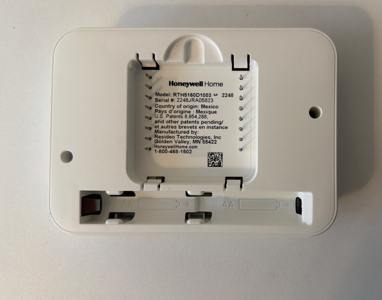 Honeywell RTH5160 Non-Programmable Thermostat Digital Home Temperature White