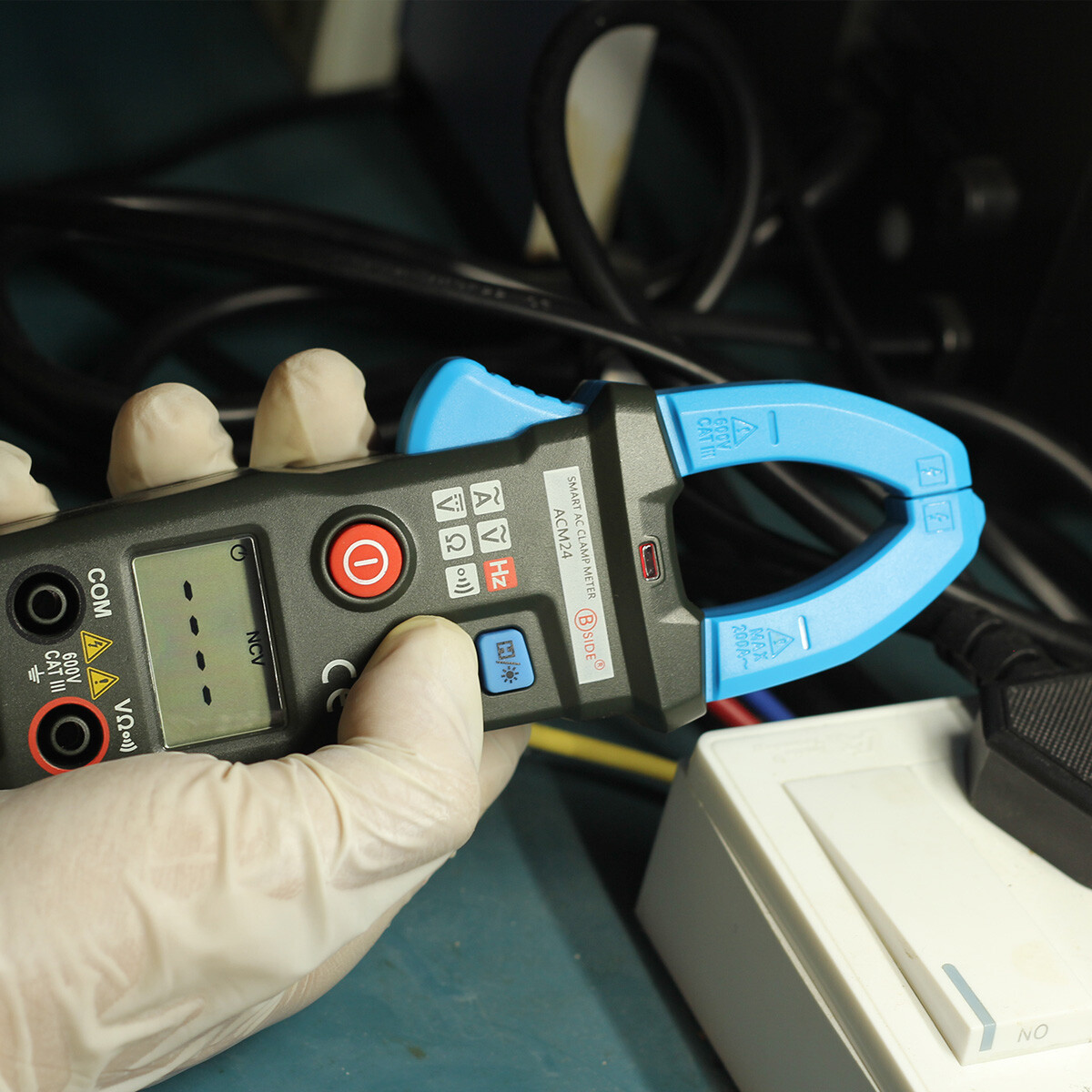 BSIDE ACM24 Smart AC Digital Clamp Meter 6000 Counts with Frequency USA