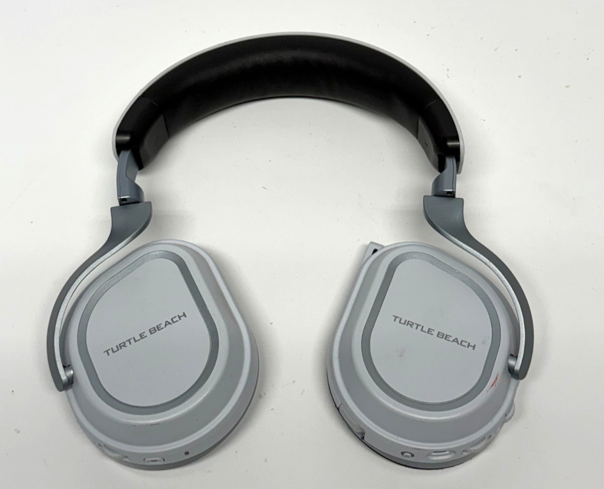 Turtle Beach Stealth 700 Gen 3 Wireless Gaming Headset Black - Need Ear Pads.