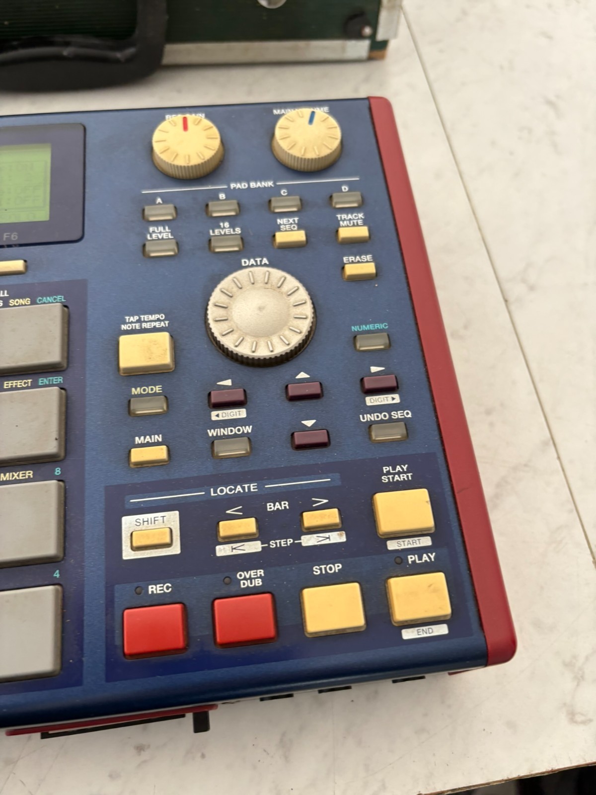 akai mpc1000