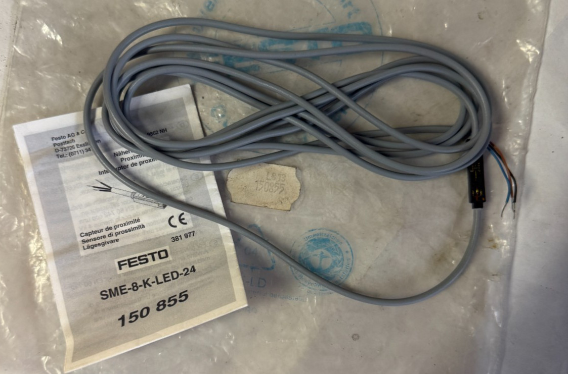 Festo SME-8-K-LED-24 150 855 L813 Sensor New