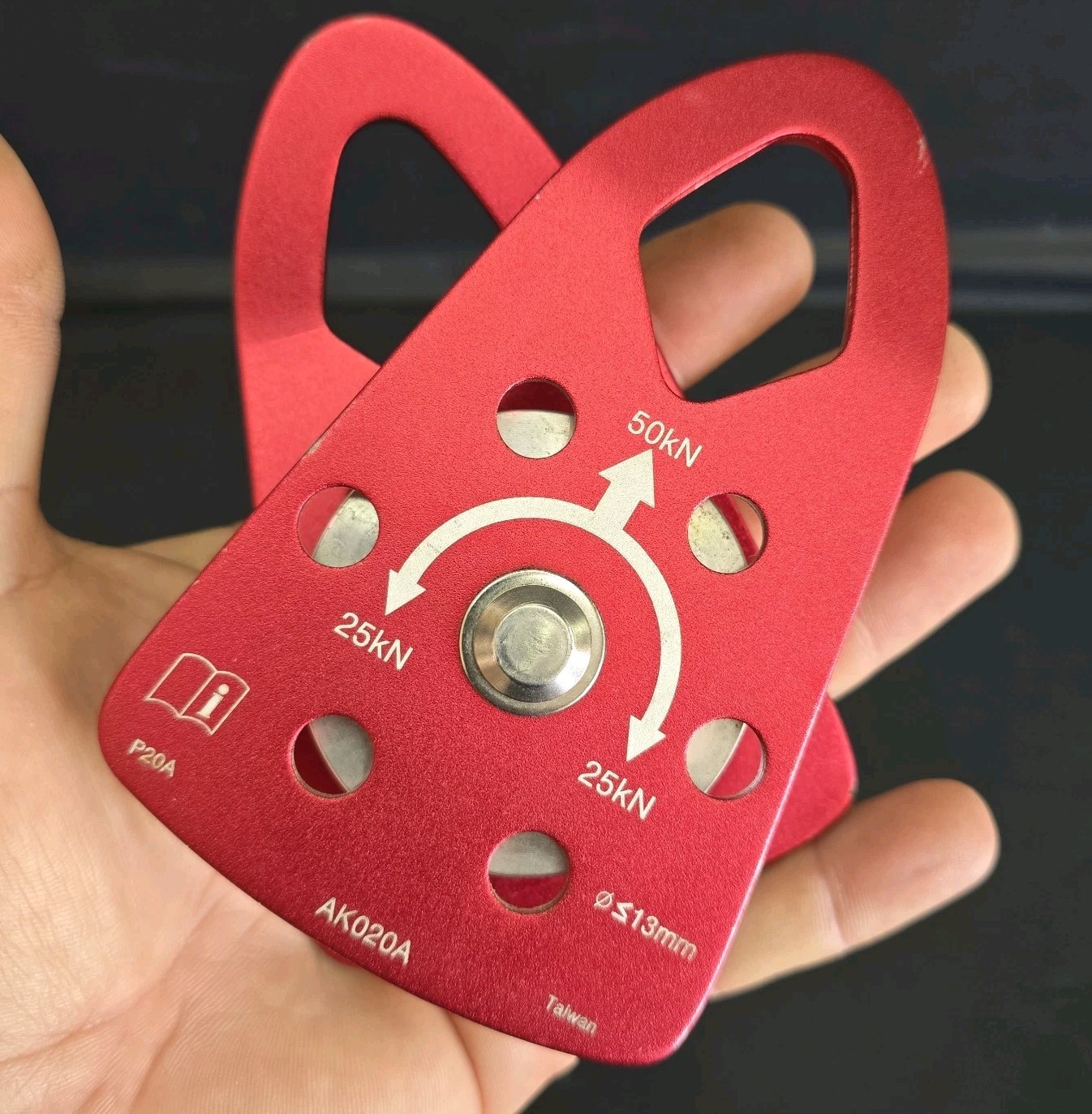 3M Protecta Confined Space Pulley (model AK020A).
