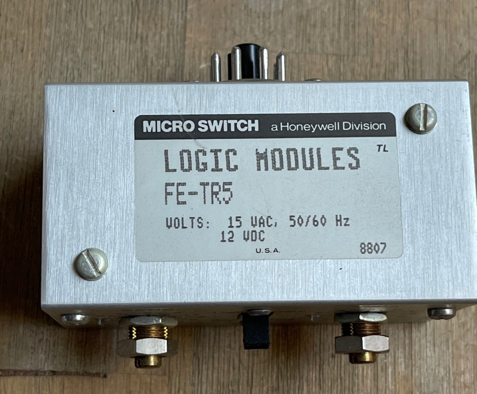 HONEYWELL MICRO SWITCH FE-TR5 8809 LOGIC MODULE 15VAC 12VDC NEW IN BOX