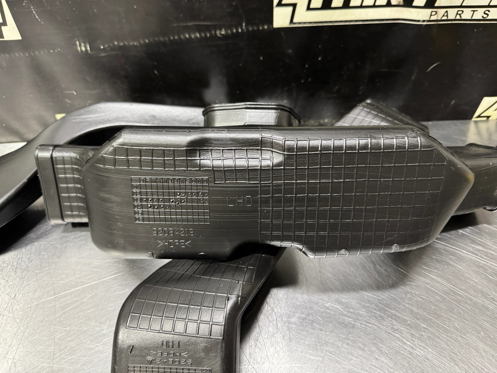 04-06 GTO AIR VENT BUNDLE #N745