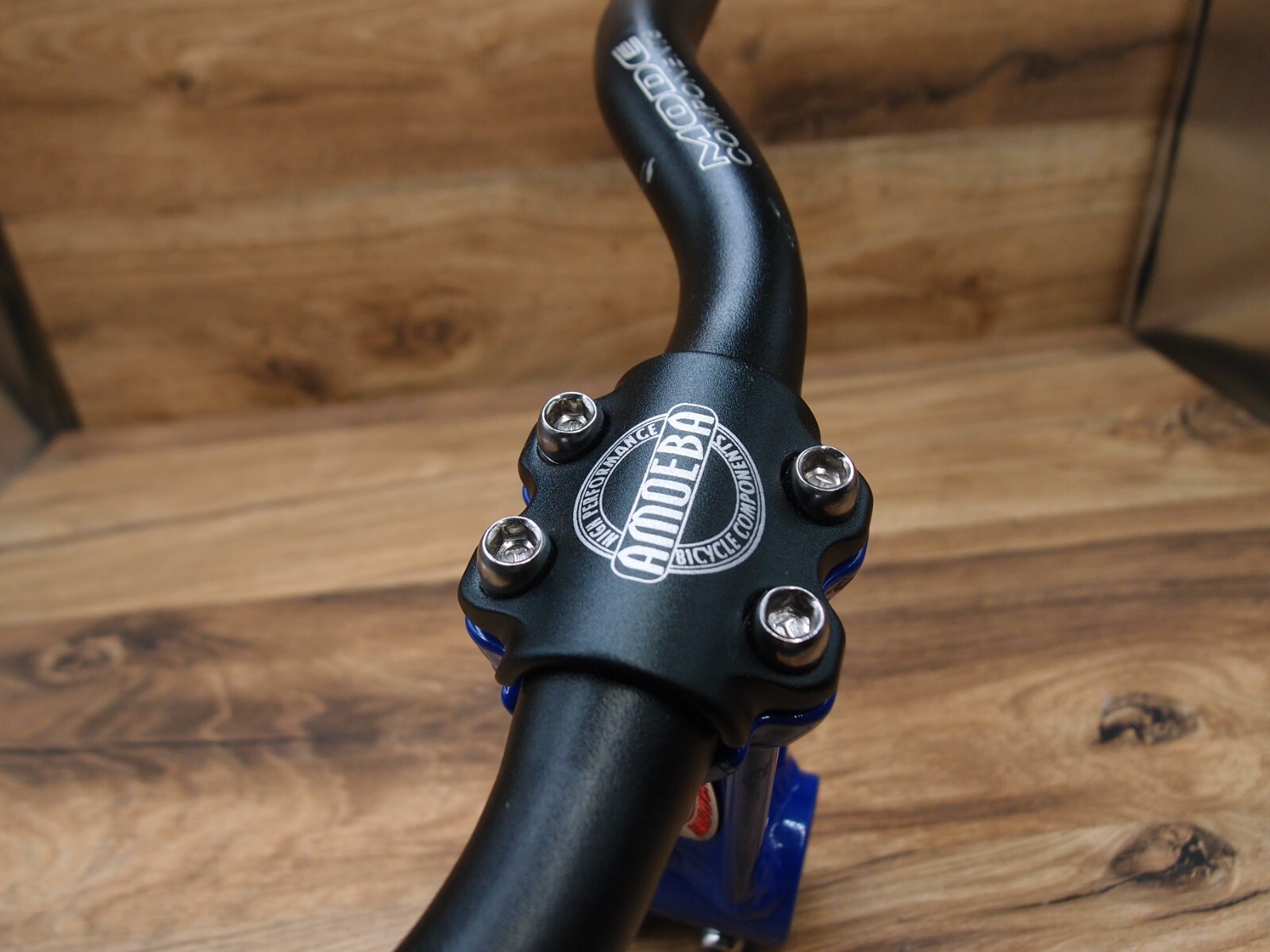 AMOEBA Race Proven ahead stem 1 1/8 in + riser handlebar Mode Components