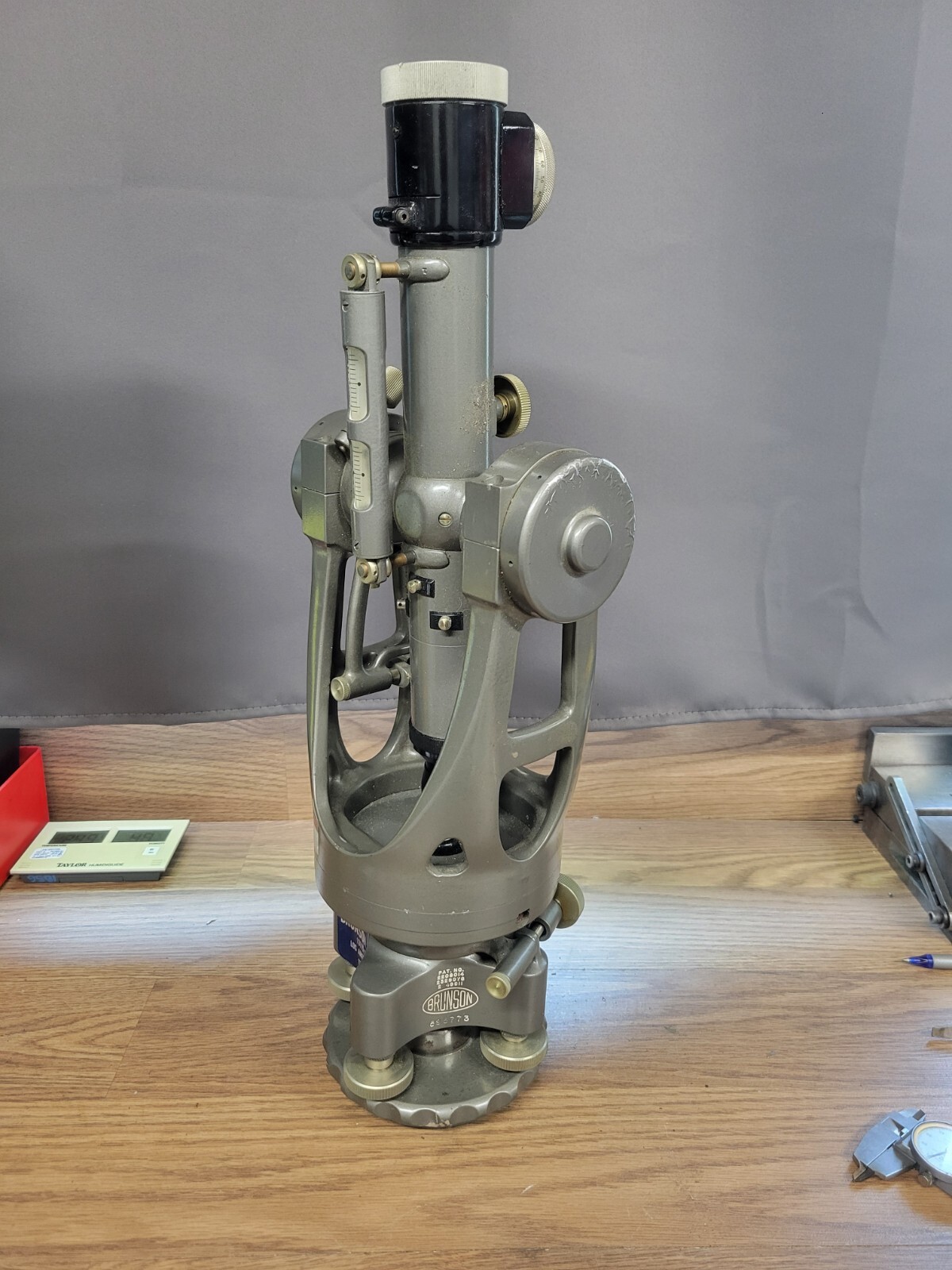 BRUNSON TELESCOPIC TRANIT SQUARE