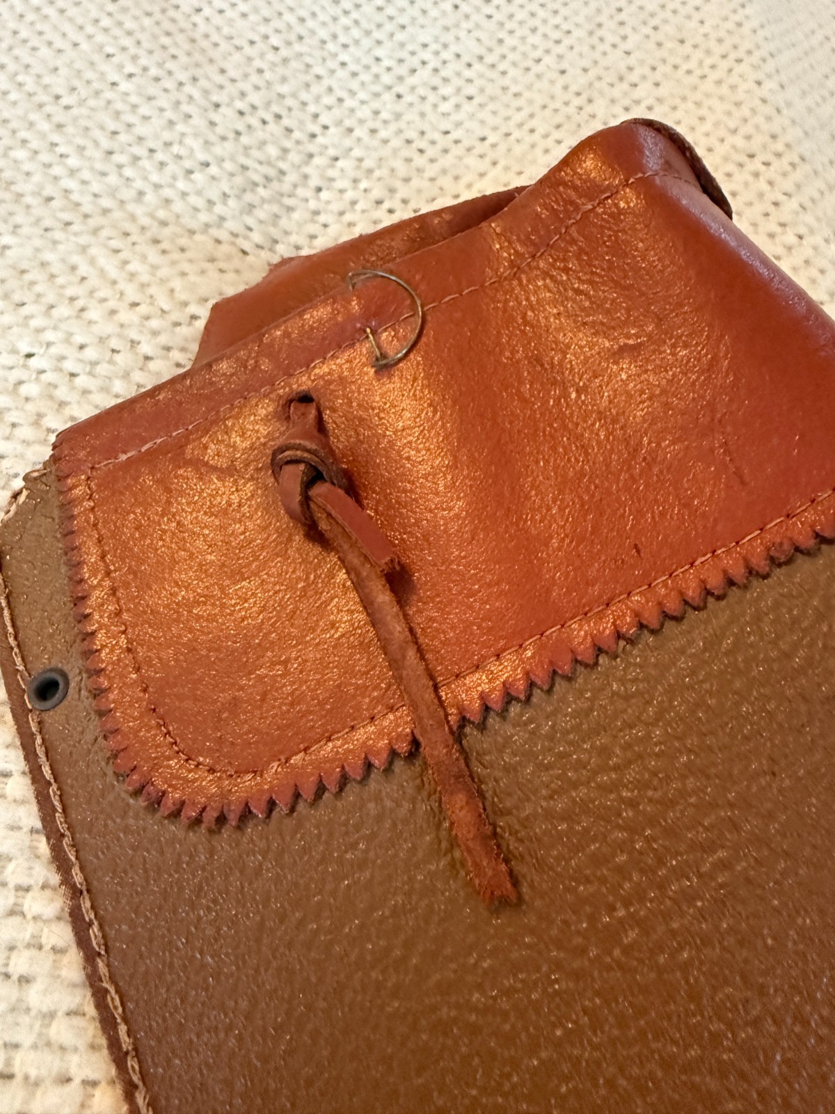 Leather Shoulder Quiver Wall Hanger