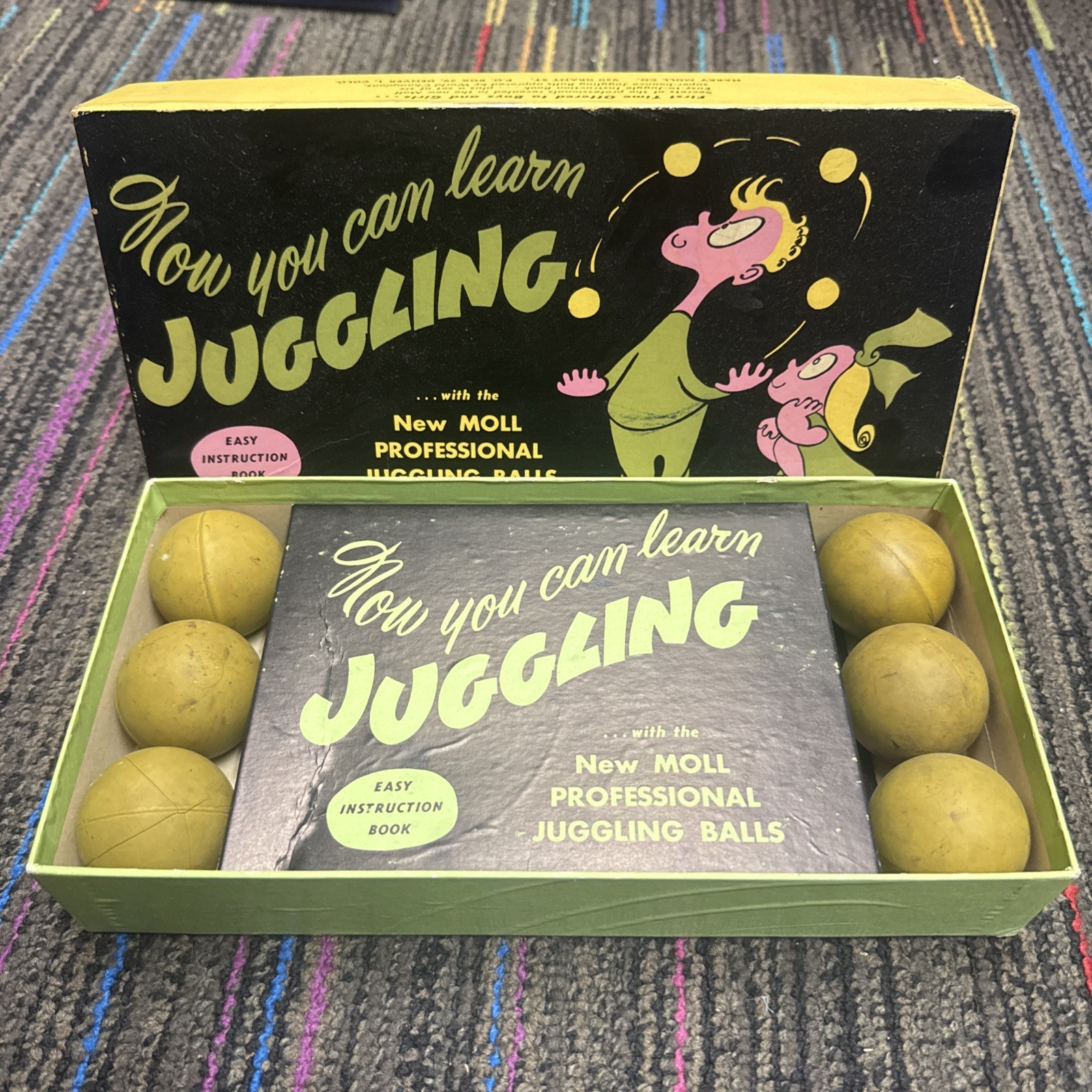 1949 Harry Moll "Now You Can Learn Juggling" Jugglers Kit w/ Box & Balls Vintage
