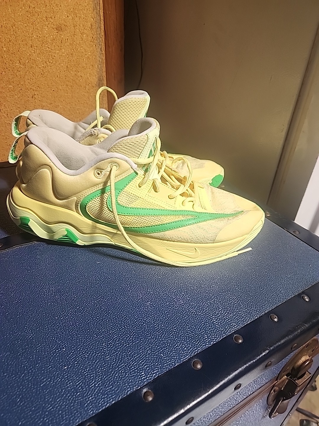 Nike Mens Giannis Immortality 3 Basketball Shoes Yellow/Green Size 11 .5