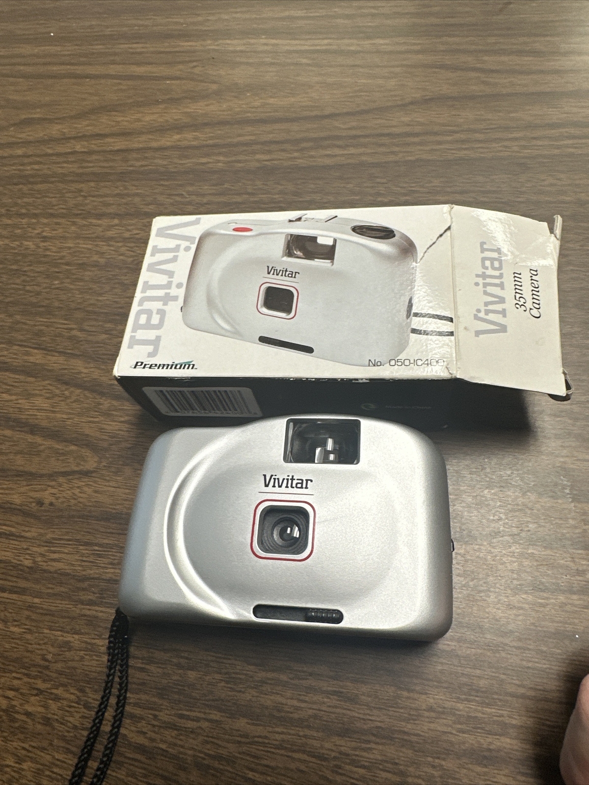 Vivitar Premium # 050-IC400 35mm Camera With Box Vintage Premium