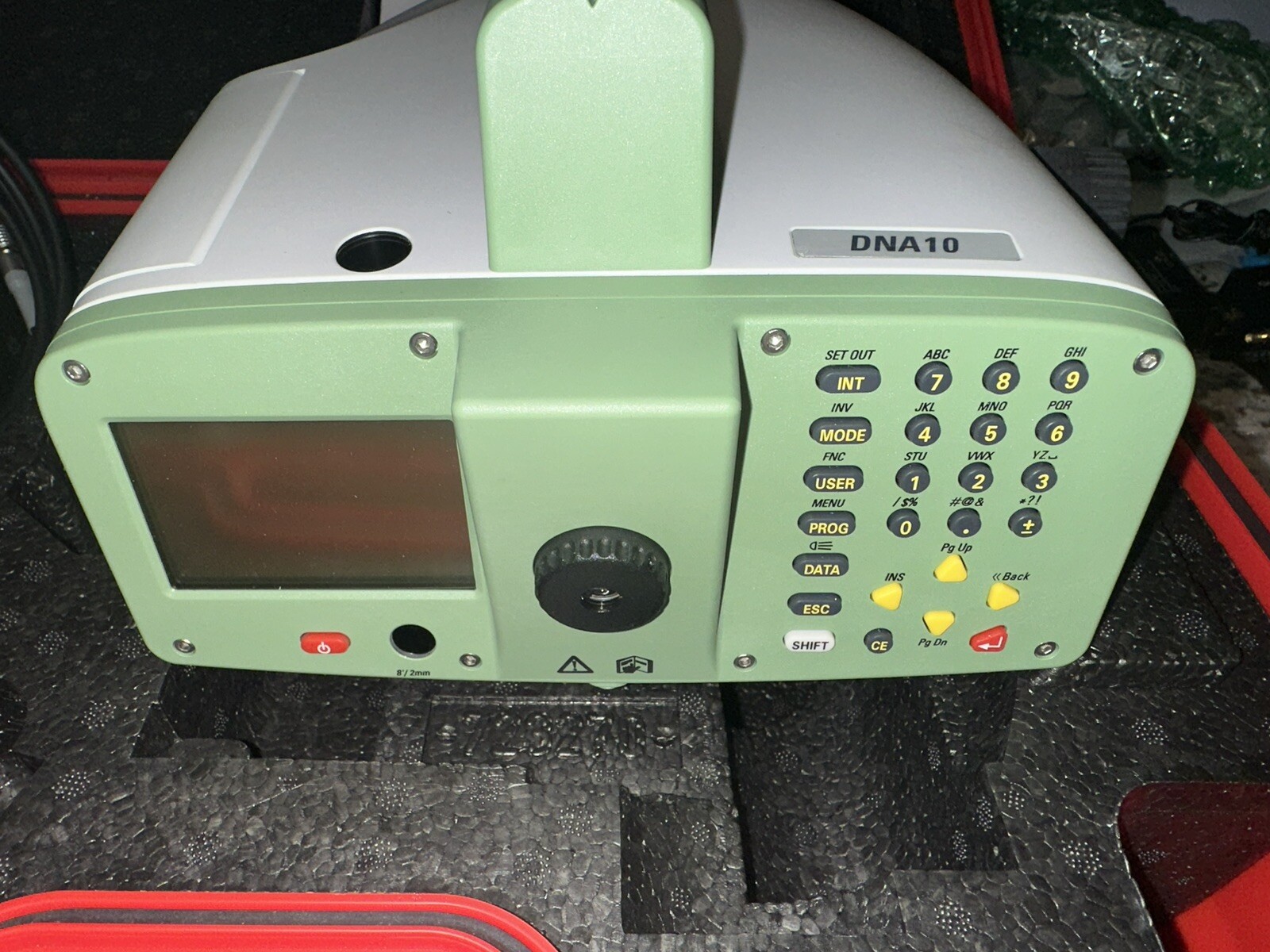 LEICA DNA10 PERCISION DIGITAL LEVEL FOR SURVEYING Excellent Condition