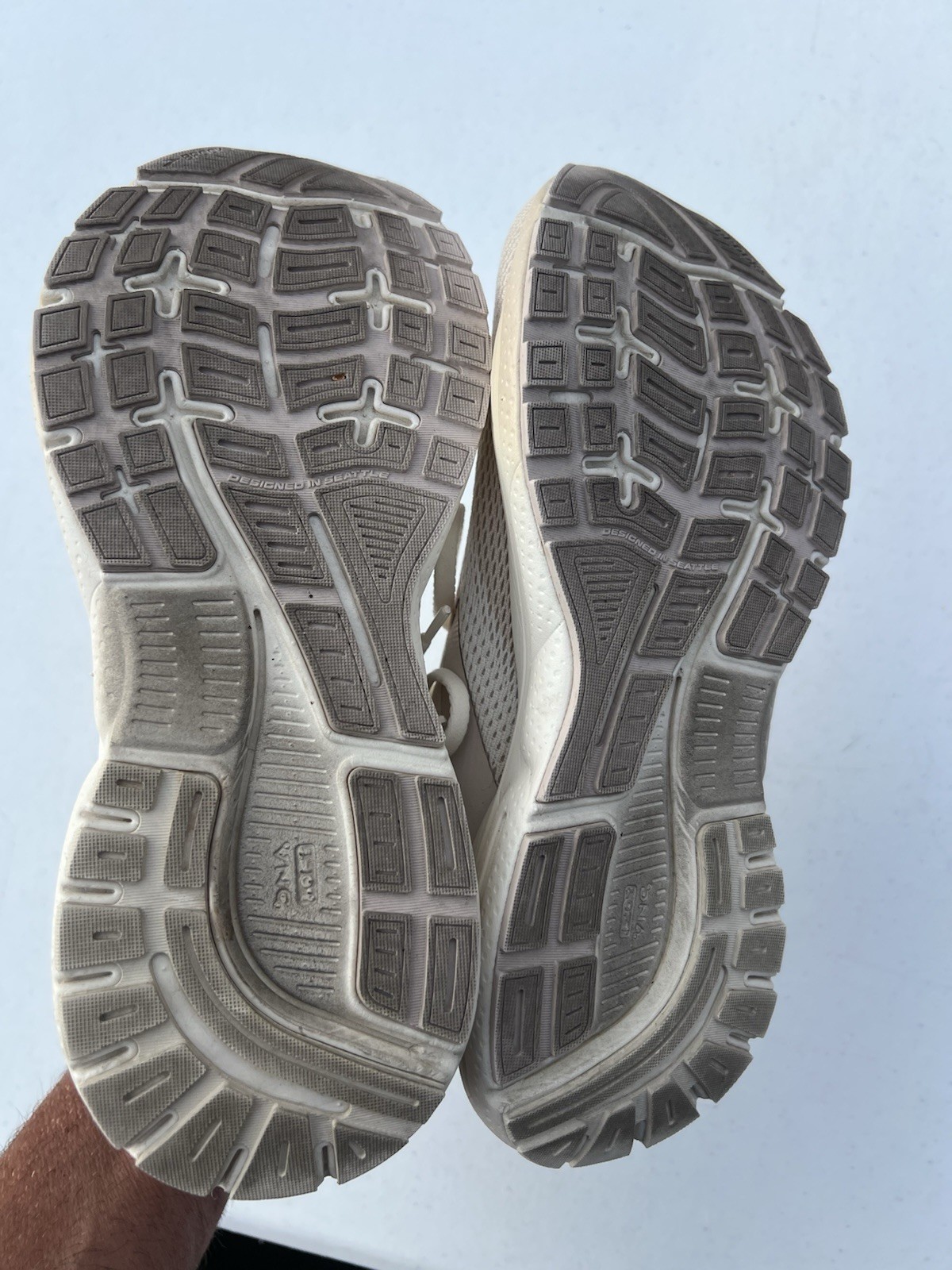 Women’s Brooks Running Shoes Size 7.5