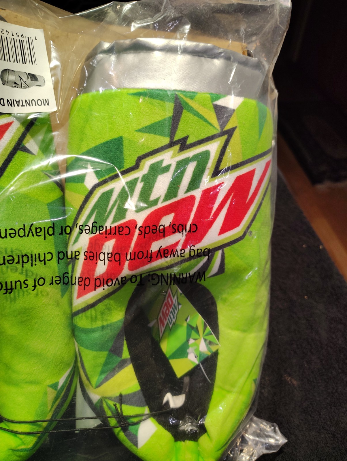 New Mountain Dew 3D Pop Can Slippers Size 11-12 NIP
