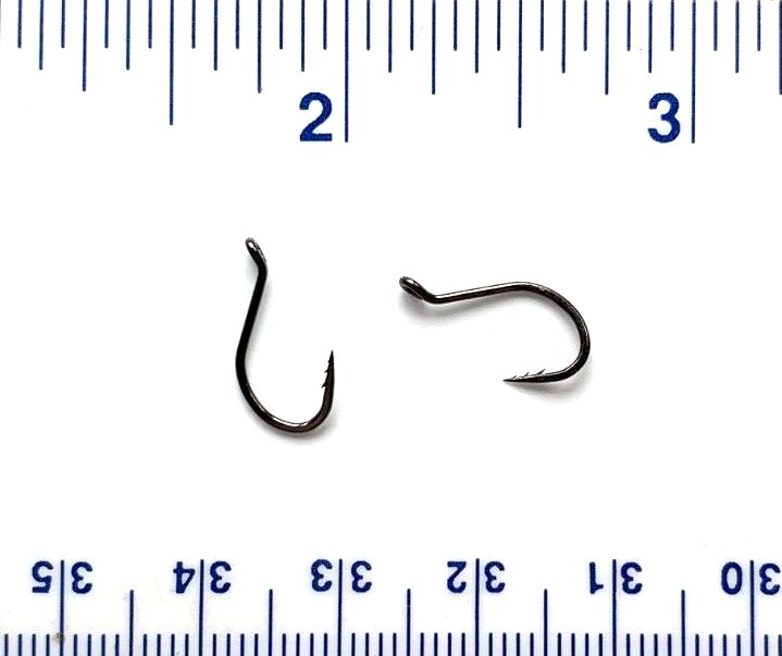 50 VMC fastgrip octopus hooks (various colors and sizes)