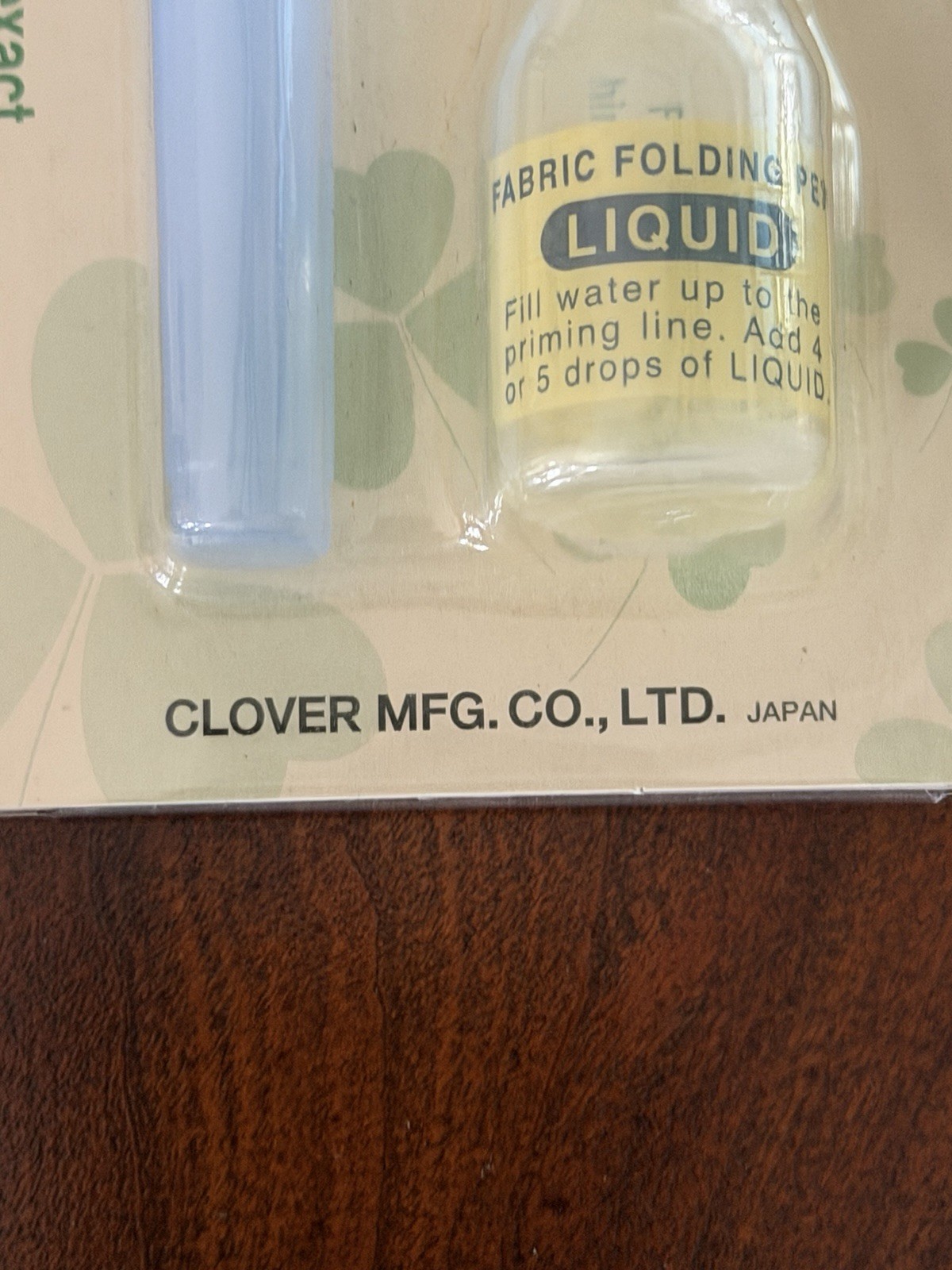 Clover Fabric Folding Pen Concentrated Marking Solution Included