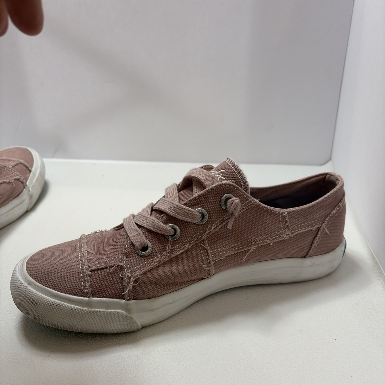 Blowfish Maxie Women's Shoes Size 9 Dirty Pink Smoked Canvas W/Box