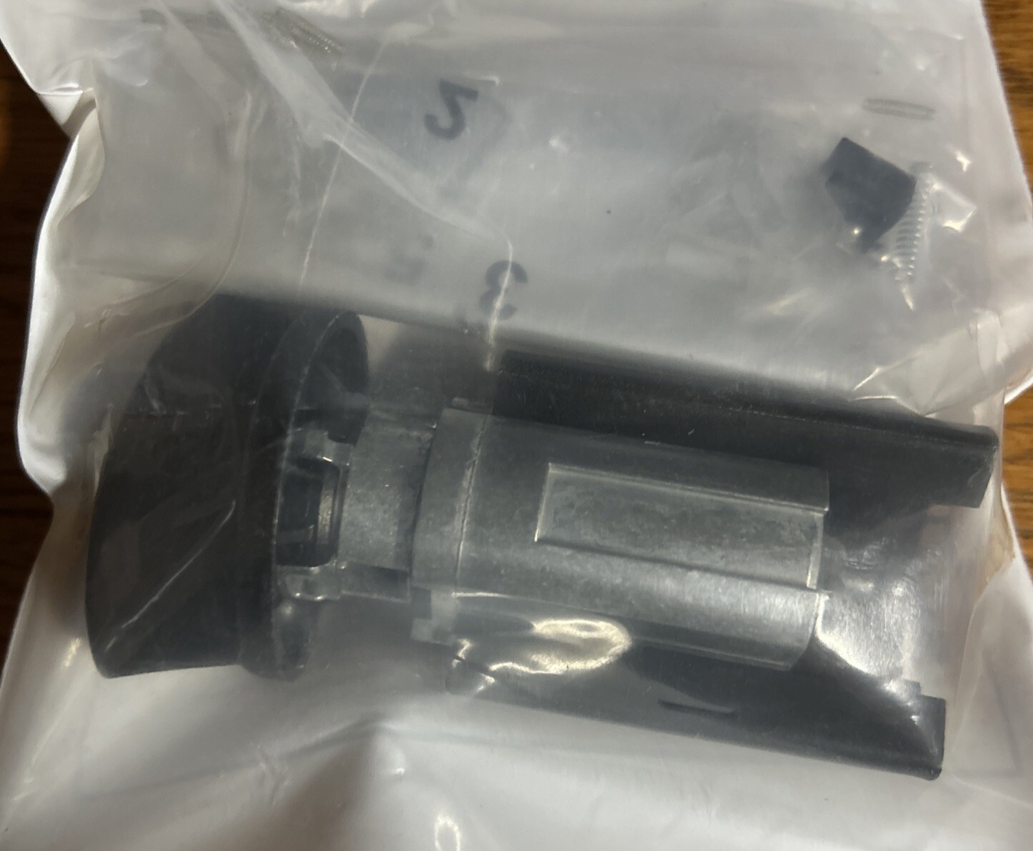Ford 8 Cut Ignition Key Switch Lock Cylinder Uncoded Unassembled Strattec 707624