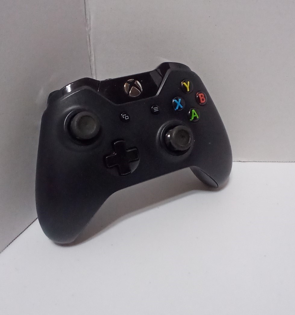 Genuine Microsoft Xbox ONE Wireless Controller Black Headphone Jack- Tested