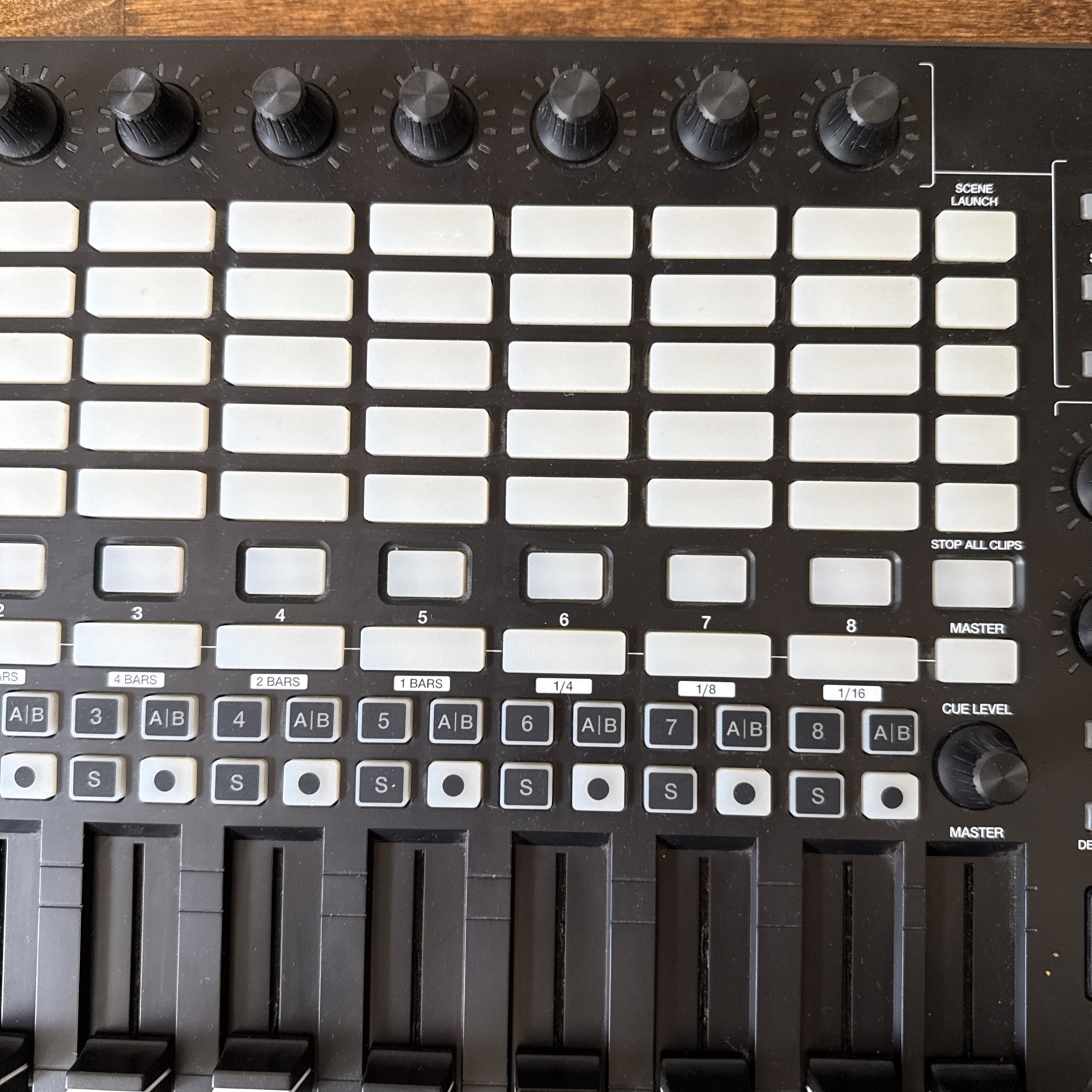 Akai Professional APC40 MKII 2 Ableton Live Performance Controller