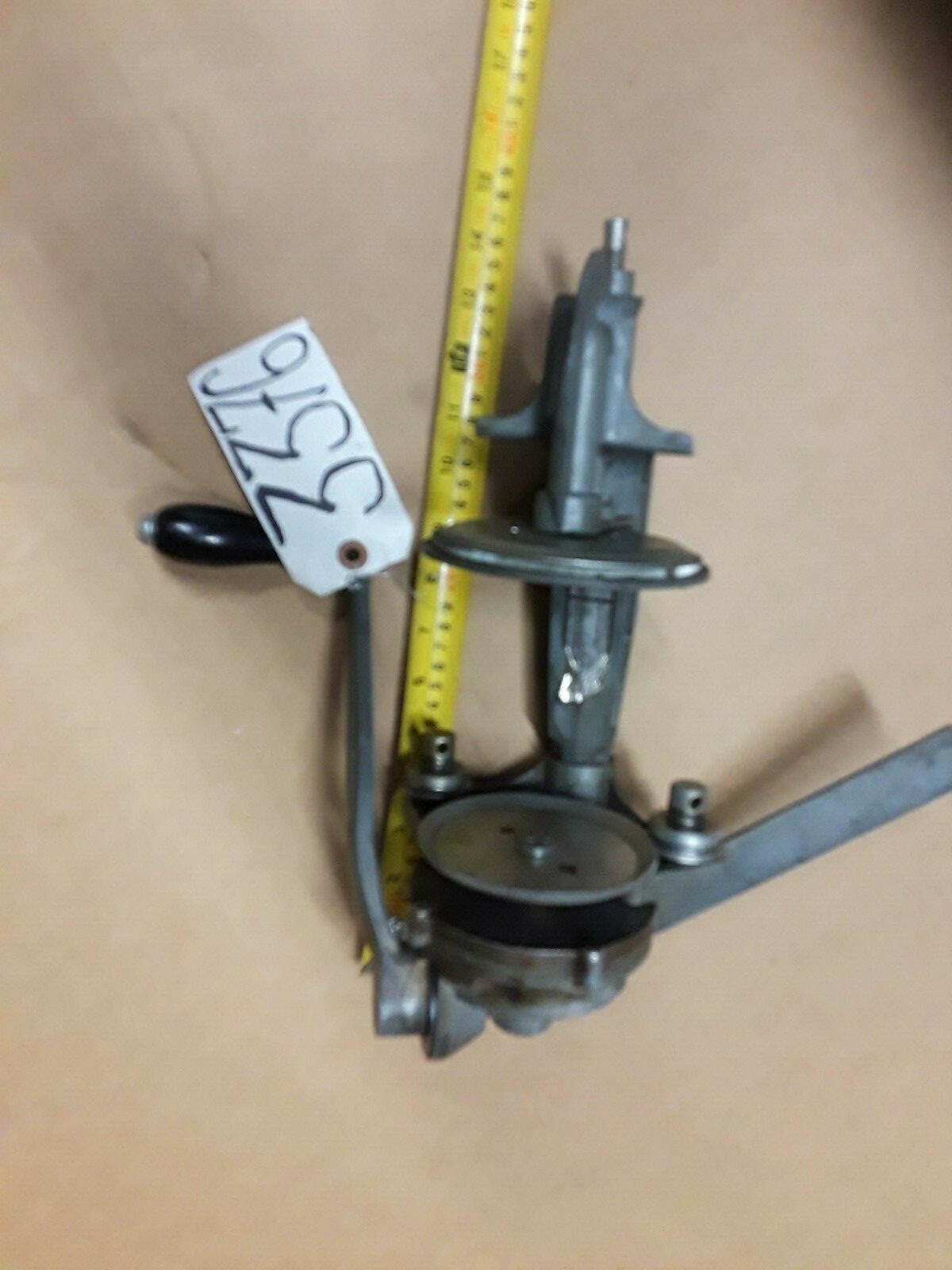 Cant Find. Vintage Ives Way Model# 200 Benchtop Manual Can Sealer / Seamer.