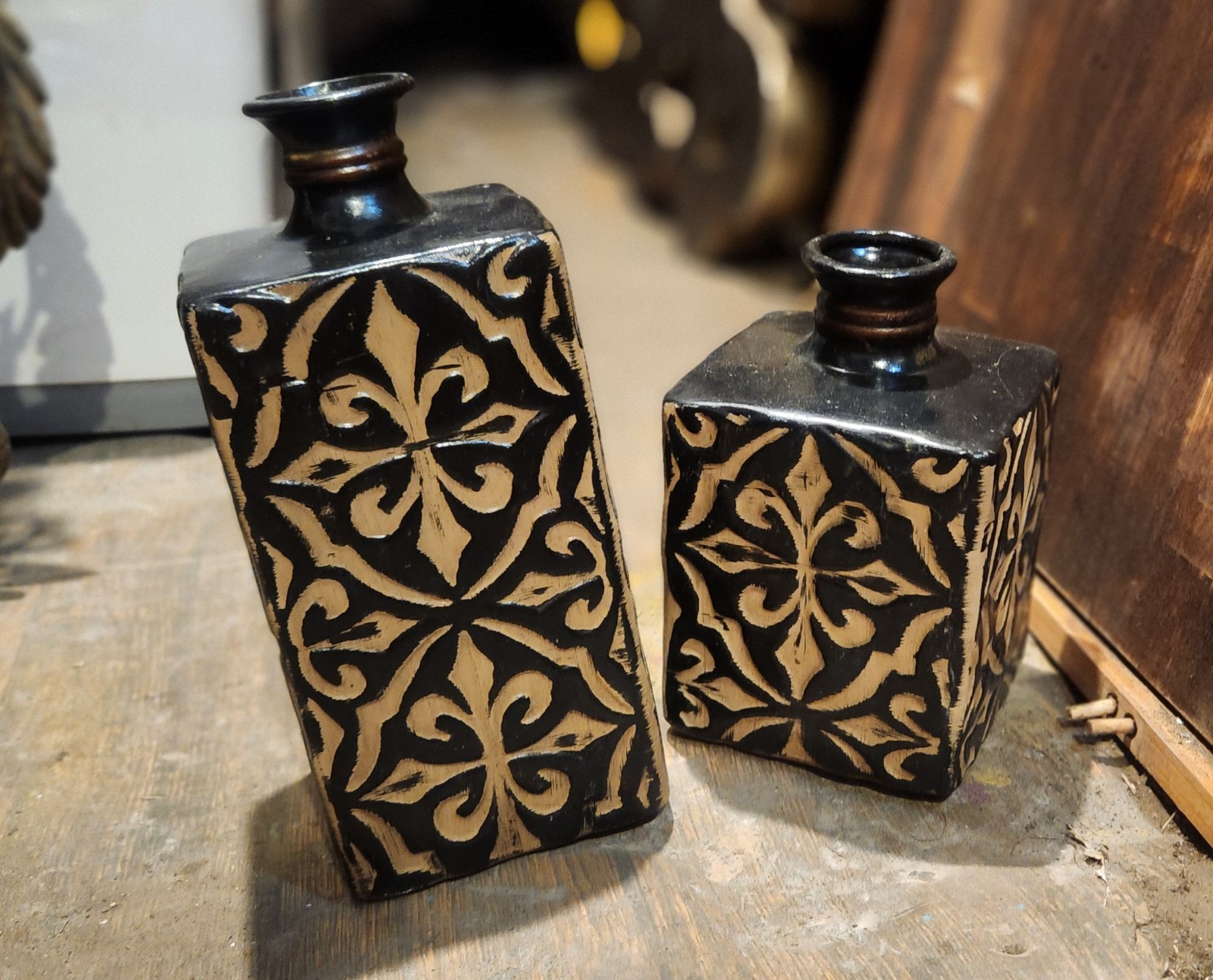 Tequila Dos Artes Ceramic Bottle Black Gold Set of 2 EMPTY Bar Decor