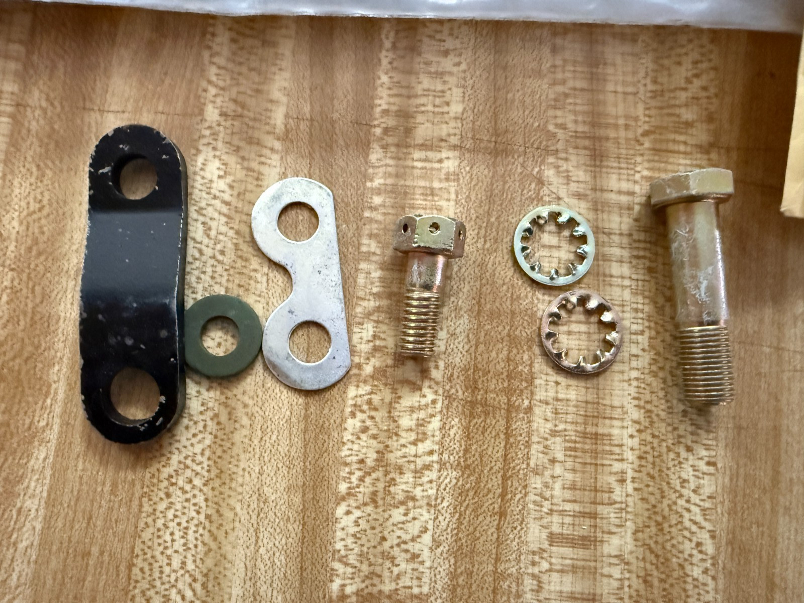 Piper Kit 760-742 Alternator Kit Missing Long Bolt
